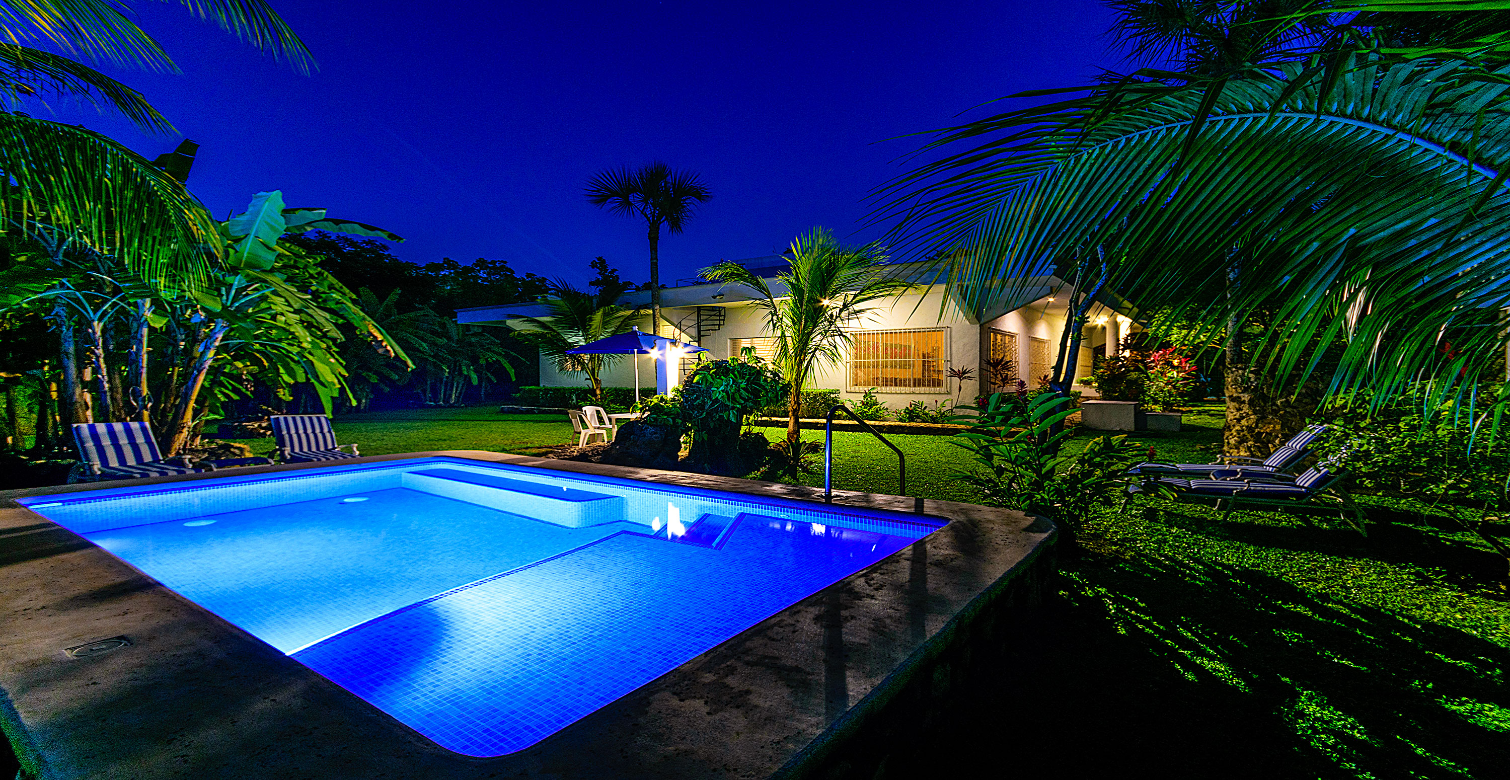 BIG! 3BR Home Fully Equipped, Pool, Gardens & WiFi