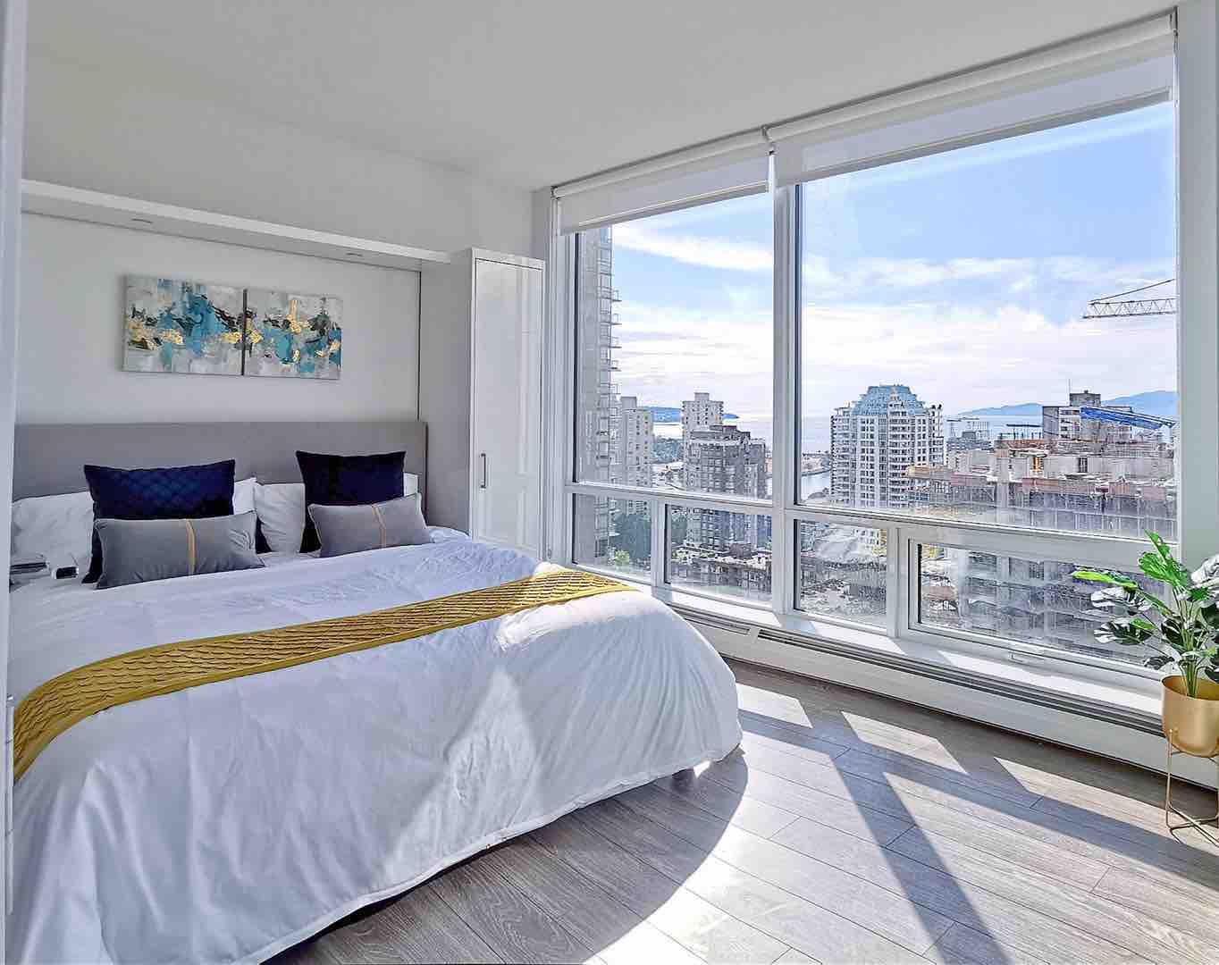 270 degree ocean view Condo in Downtown Vancouver Apartments for Rent in Vancouver, British