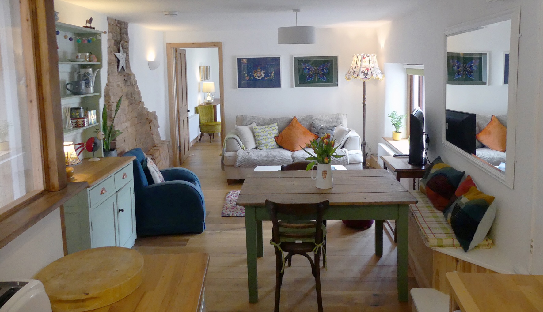 A selfcontained flat in the heart of Mid Devon. Flats for Rent in