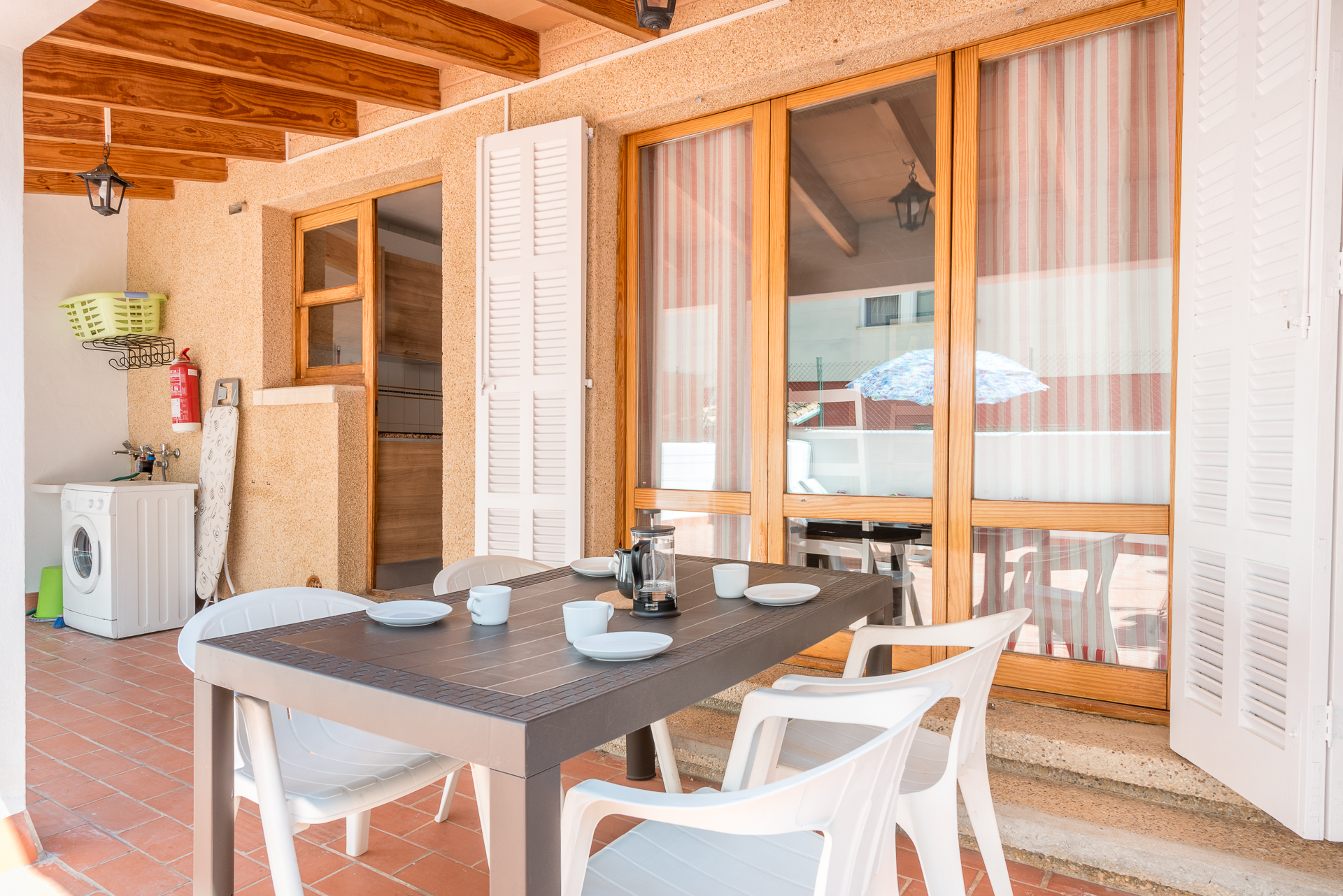 GROUND FLOOR B with LARGE TERRACE 5 minutes from the beach