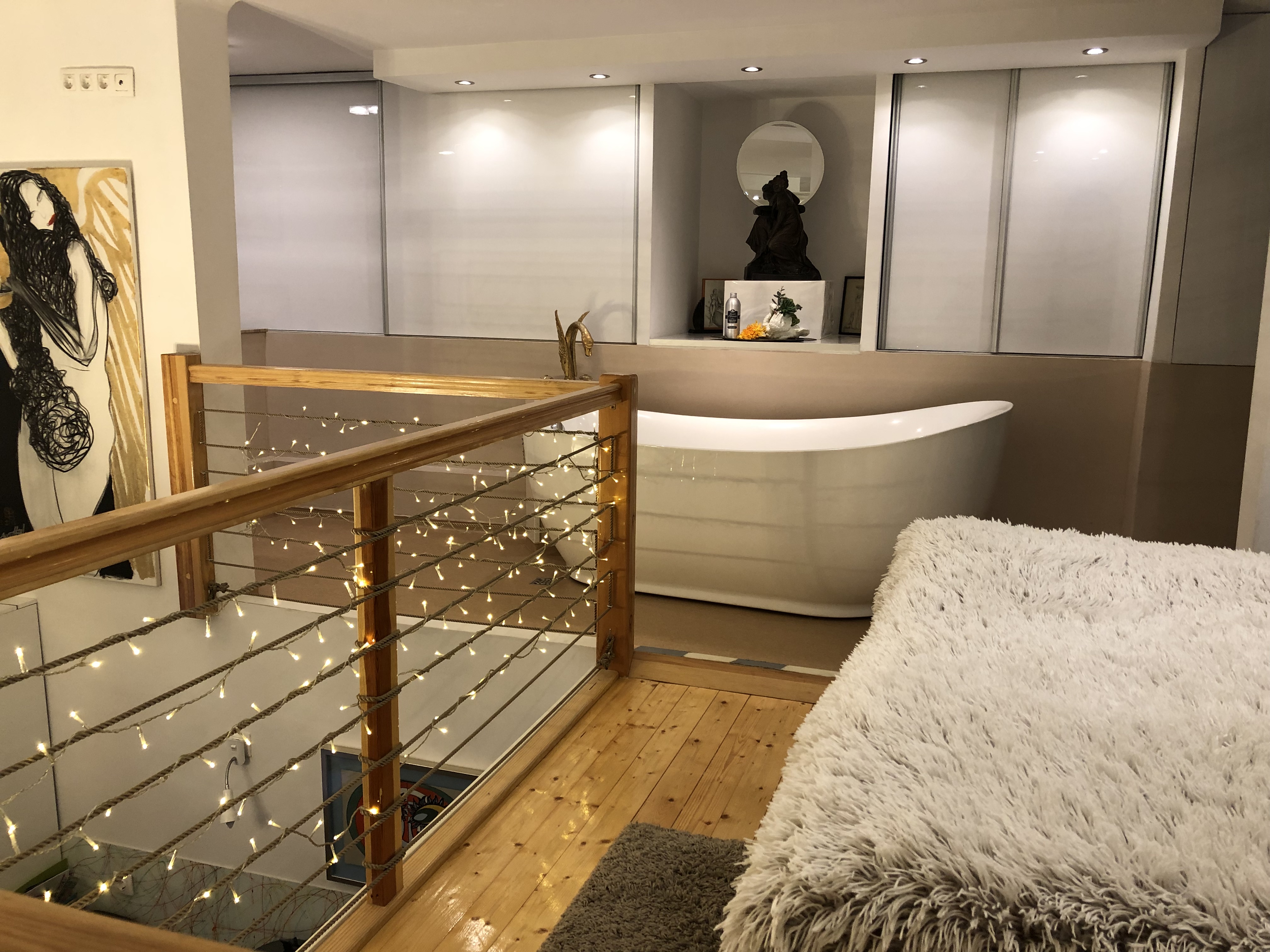Private spa, Chain Bridge & Buda Castle, Art.