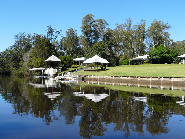 Luxury river view cottage 1 in Mid-Coast, Mid North Coast