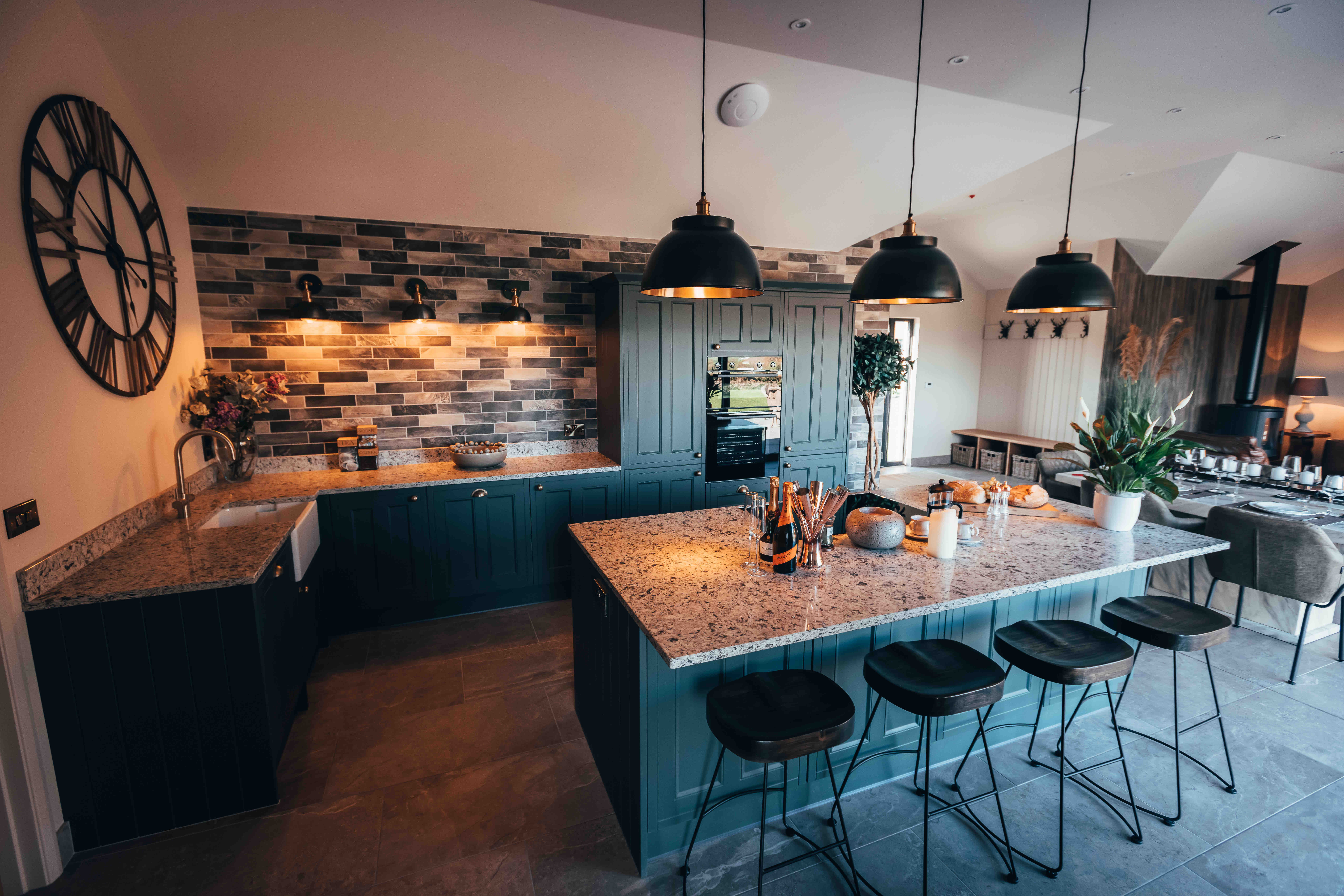 A Luxurious Lodge overlooking the Brecon Beacons Houses for Rent in