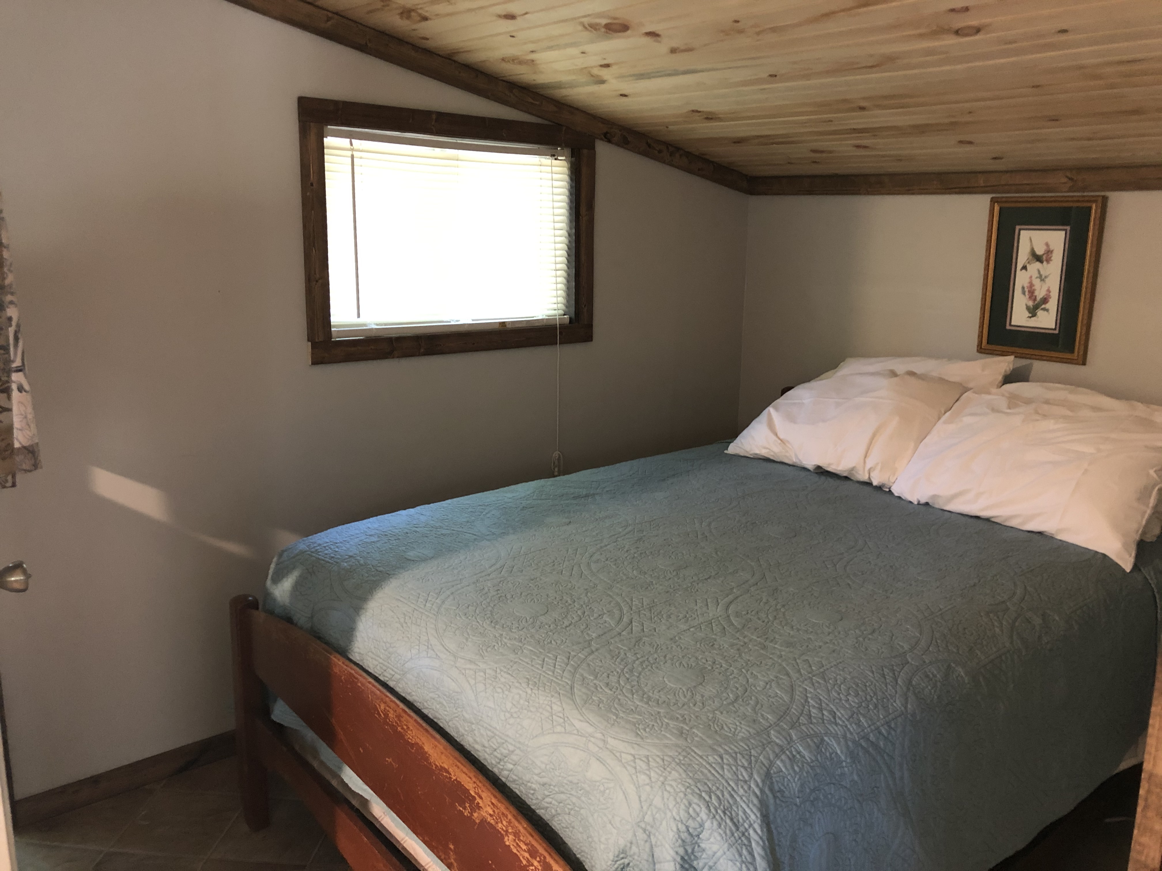 Horns Cabins Little White Cabin by the river. Cabins for Rent in