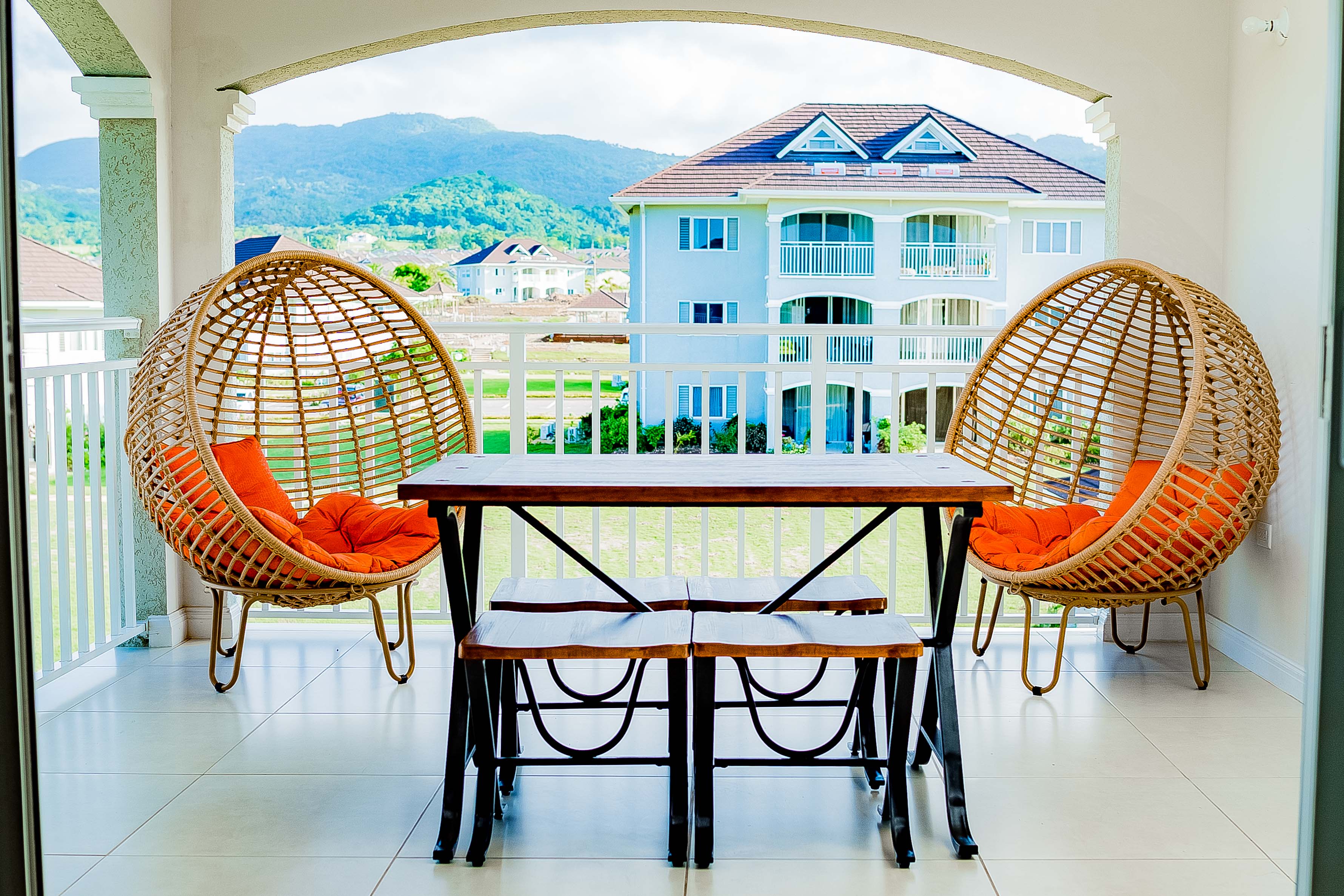Exquisite Getaway- At Richmond