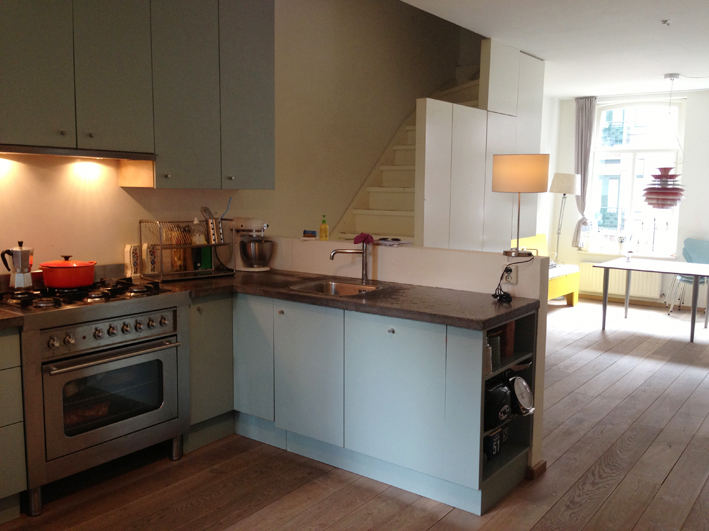 Sunny 200 m2 apartment with garden in De Pijp — Amsterdam stay