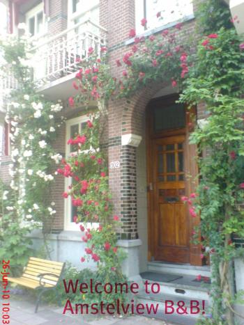 Four bed family house, view upon Amstel River. — Amsterdam stay
