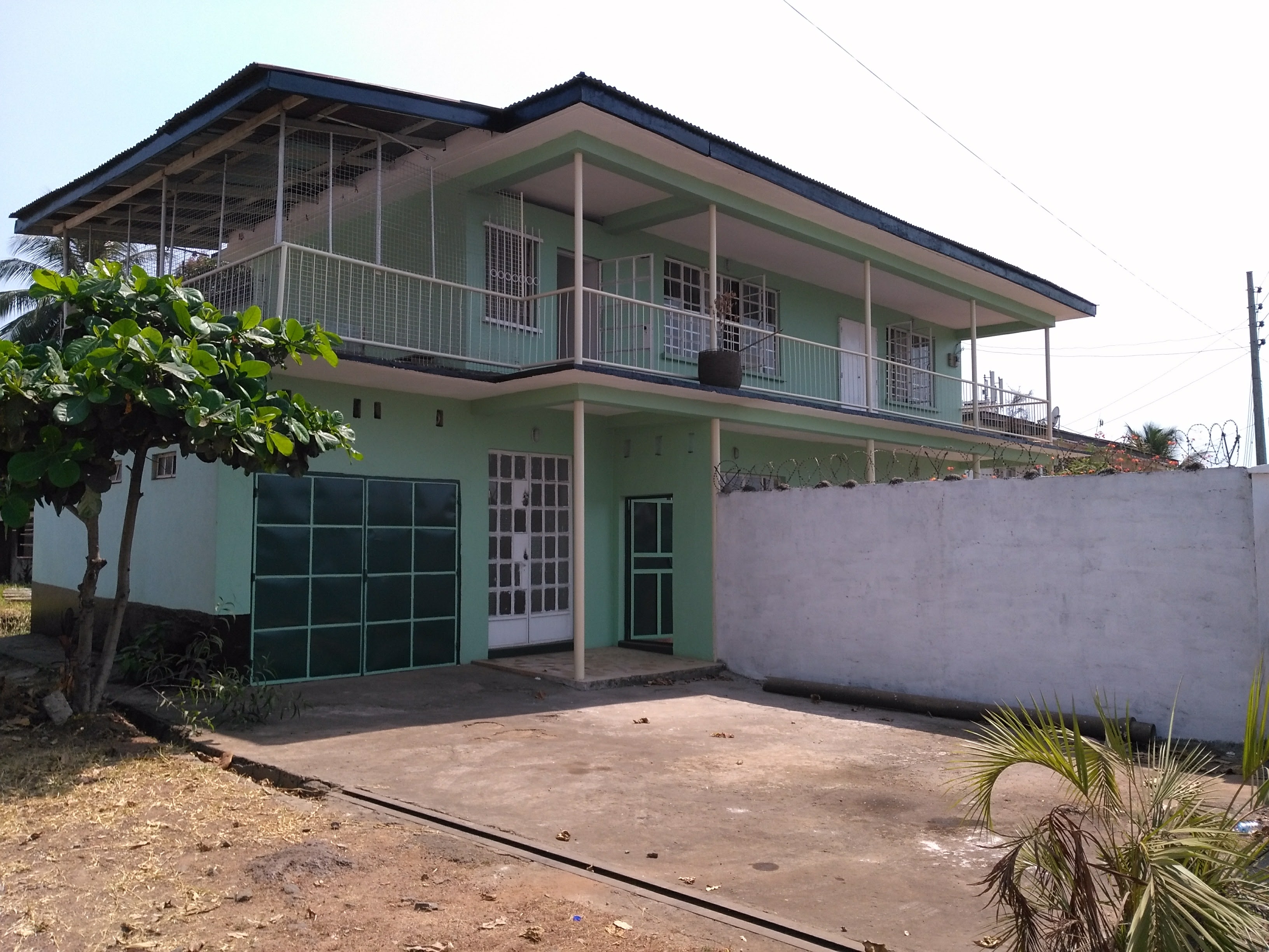 Green Bamboo Ocean View Houses for Rent in Freetown, Western Area