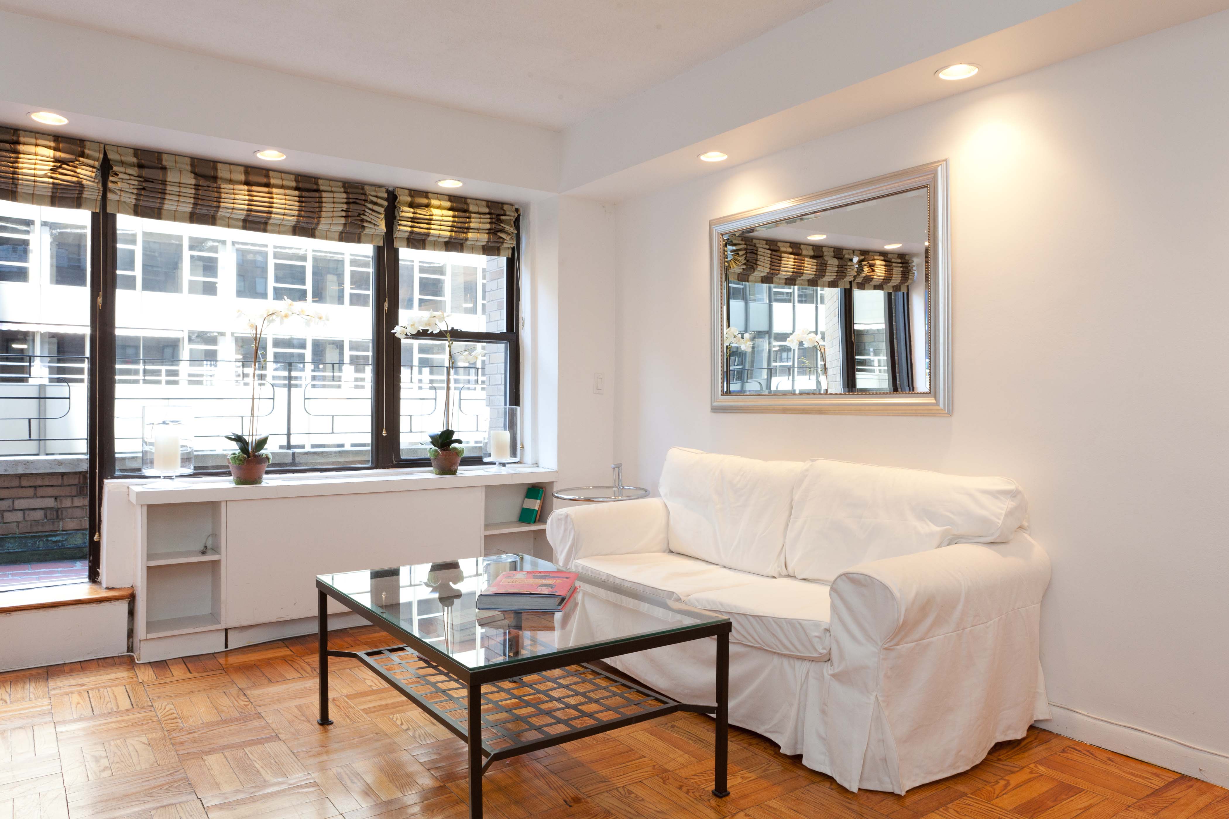 Stylish Studio with exclusive Terrace in Midtown, New York City