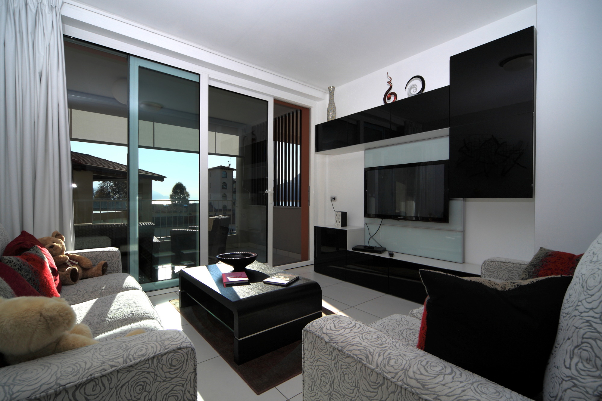 A212: 2 bedrooms apartment with lake view
