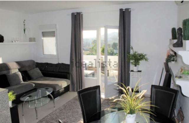 Comfortable apartment with terrace, open view