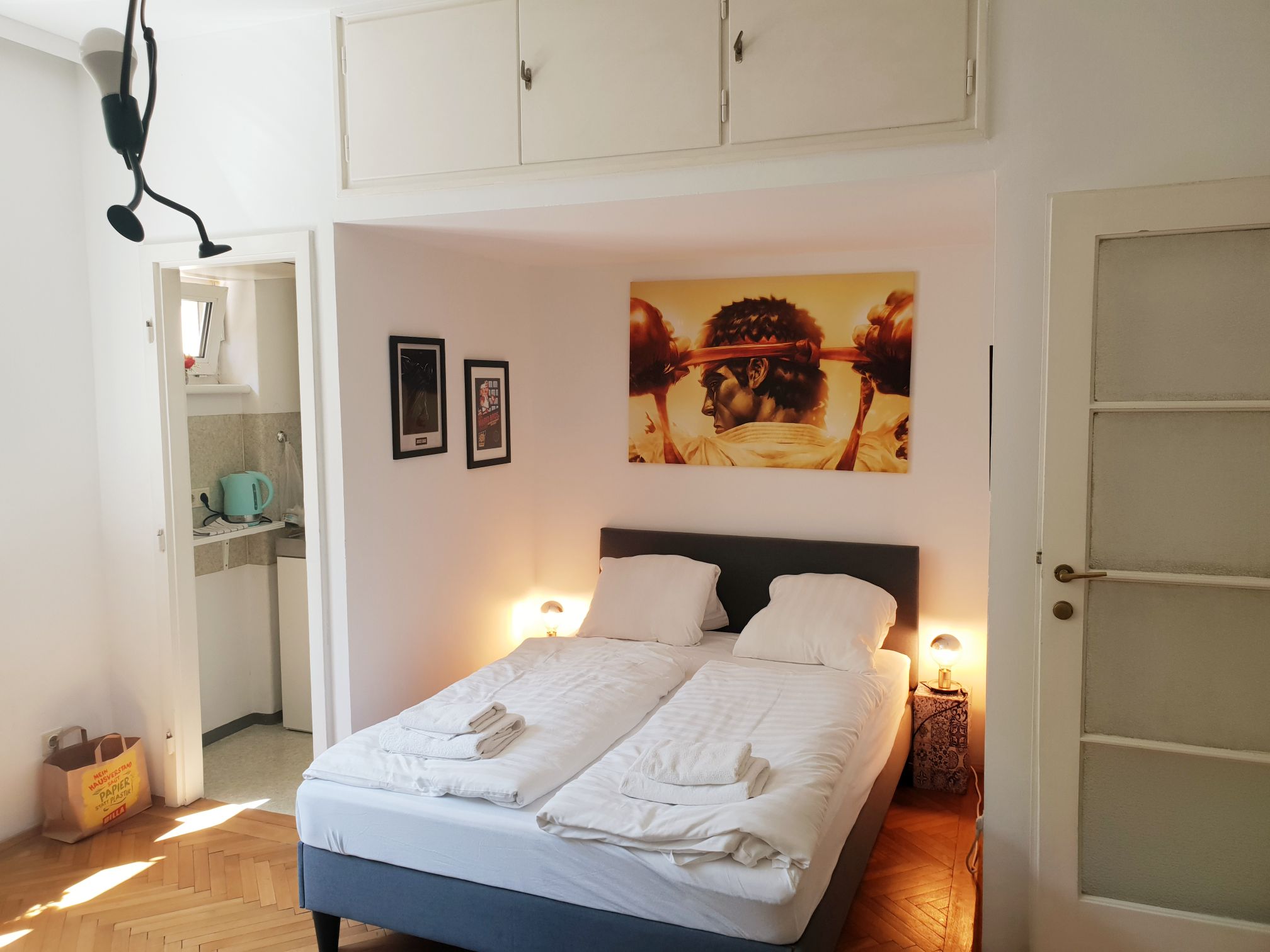 Marvelous, fantasy flat, close to center!!!