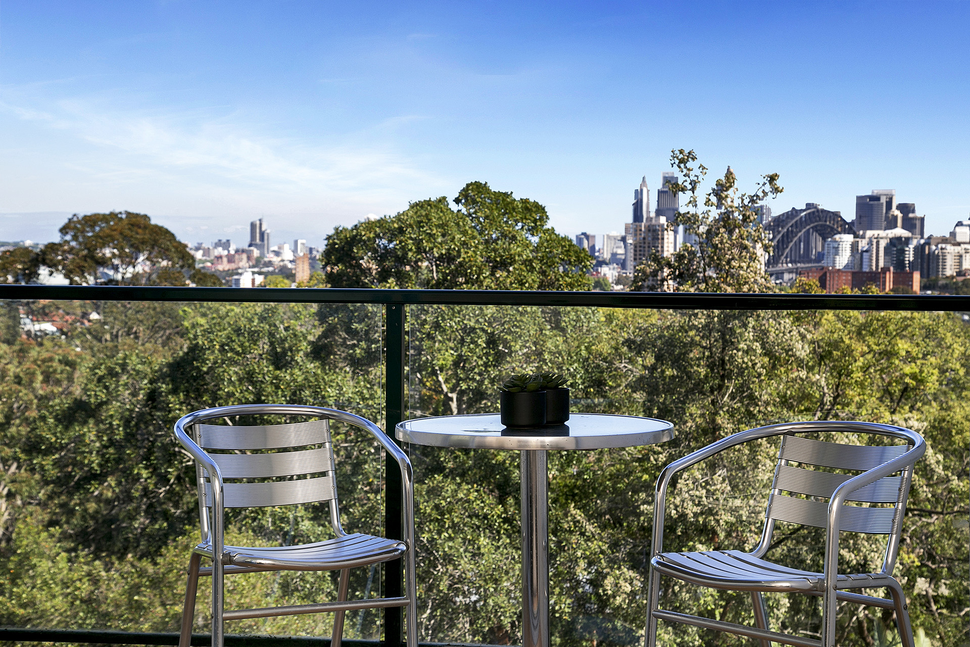 Neutral Bay: Panoramic Sydney Harbour Views