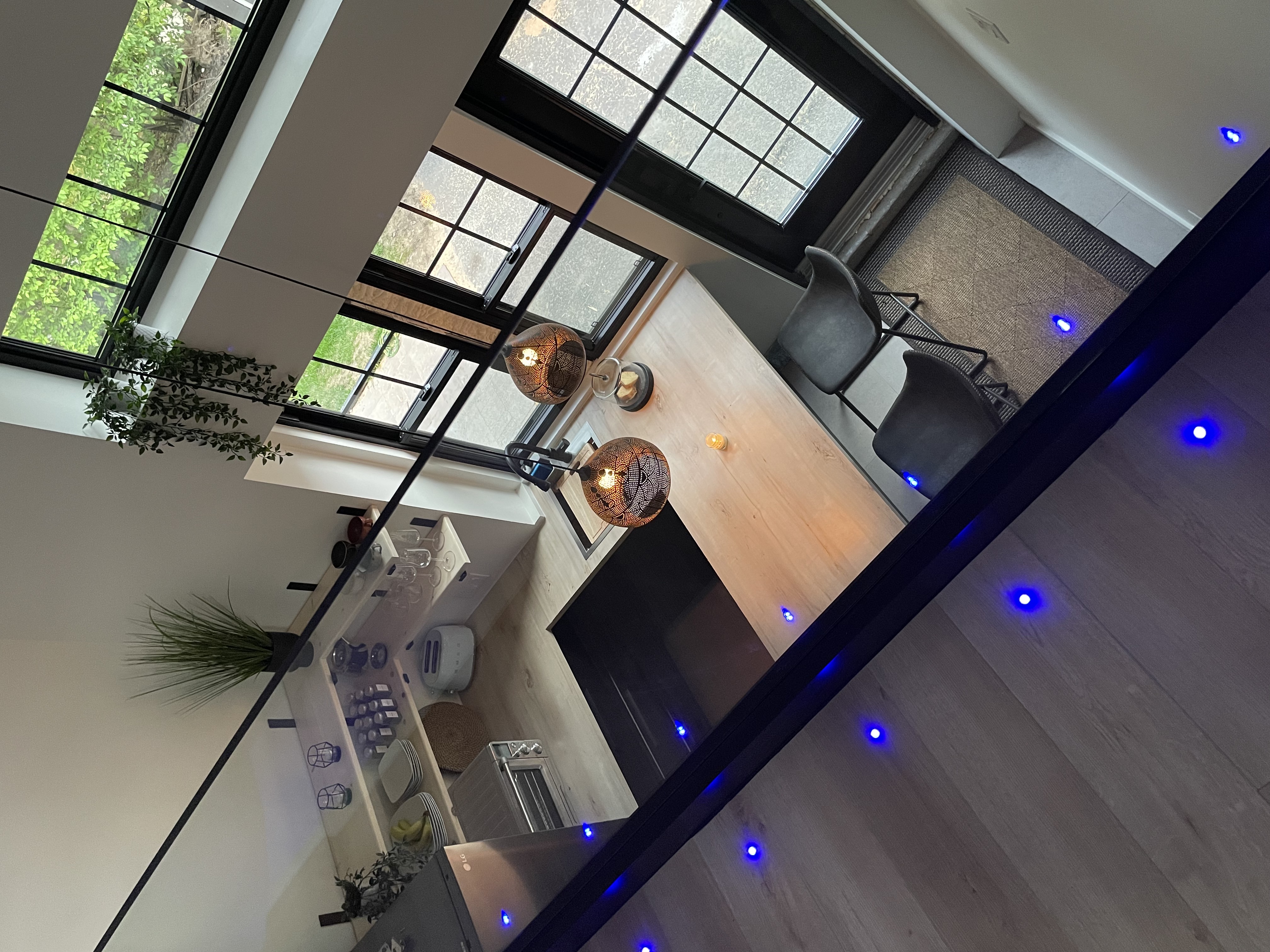 Private suite, Private parking