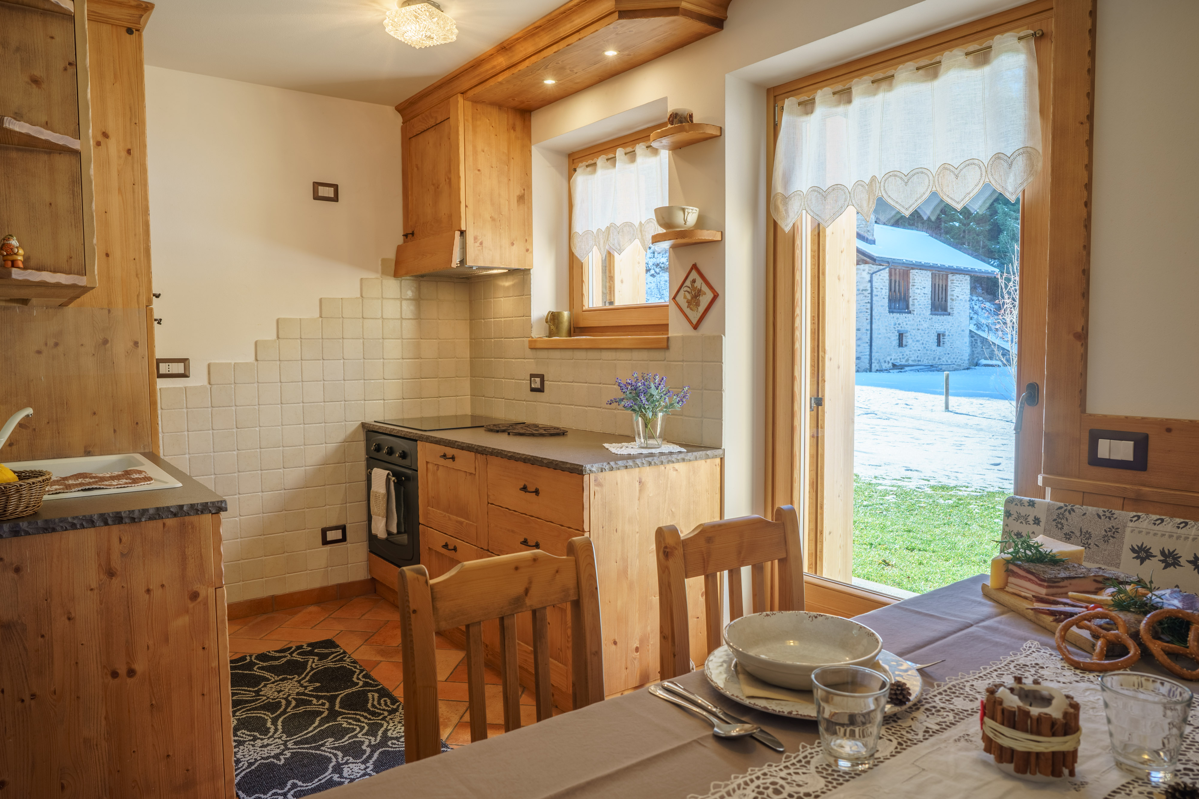 Chalet Lago dei Caprioli (Apartment N°2 ) Chalets zur Miete in Pellizzano, TrentinoAlto Adige Chalet Lago dei Caprioli (Apartment N°2 ) Chalets zur Miete in Pellizzano, TrentinoAlto Adige