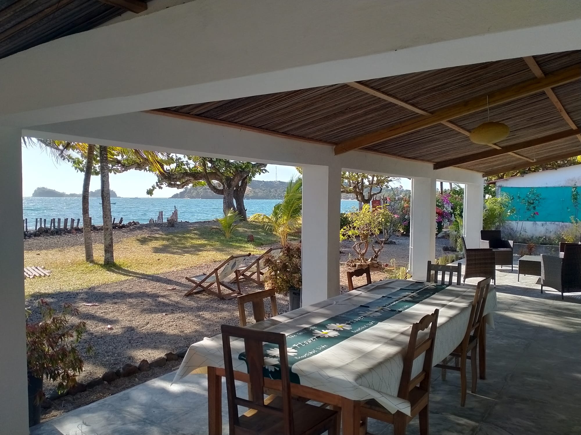 Villa facing the sea - quiet and relaxing