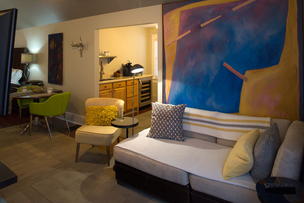 Charming private apt. in hip area in District 6, Nashville