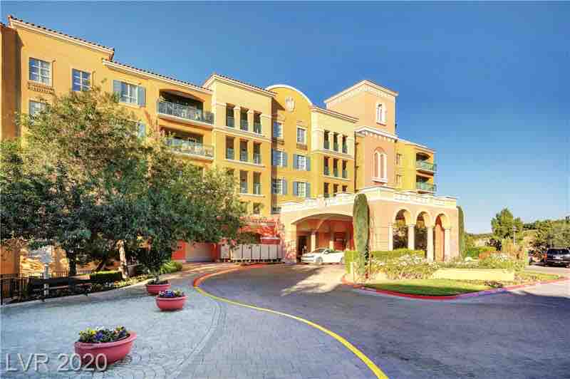 Oasis Condo at Viera Lake Las Vegas with 4 beds! Apartments for Rent