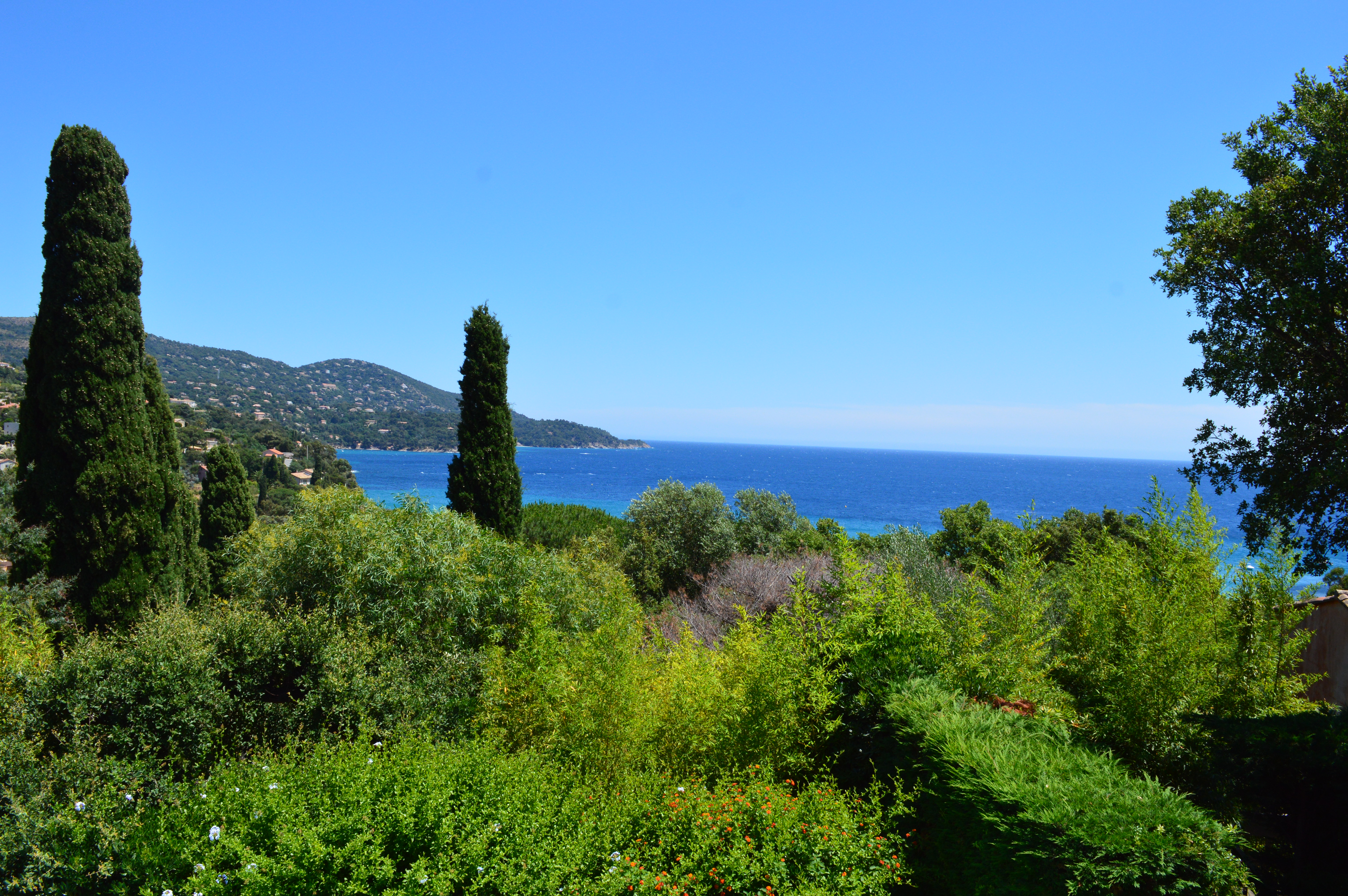 House for 6pers, swimmingpool, beach and garden