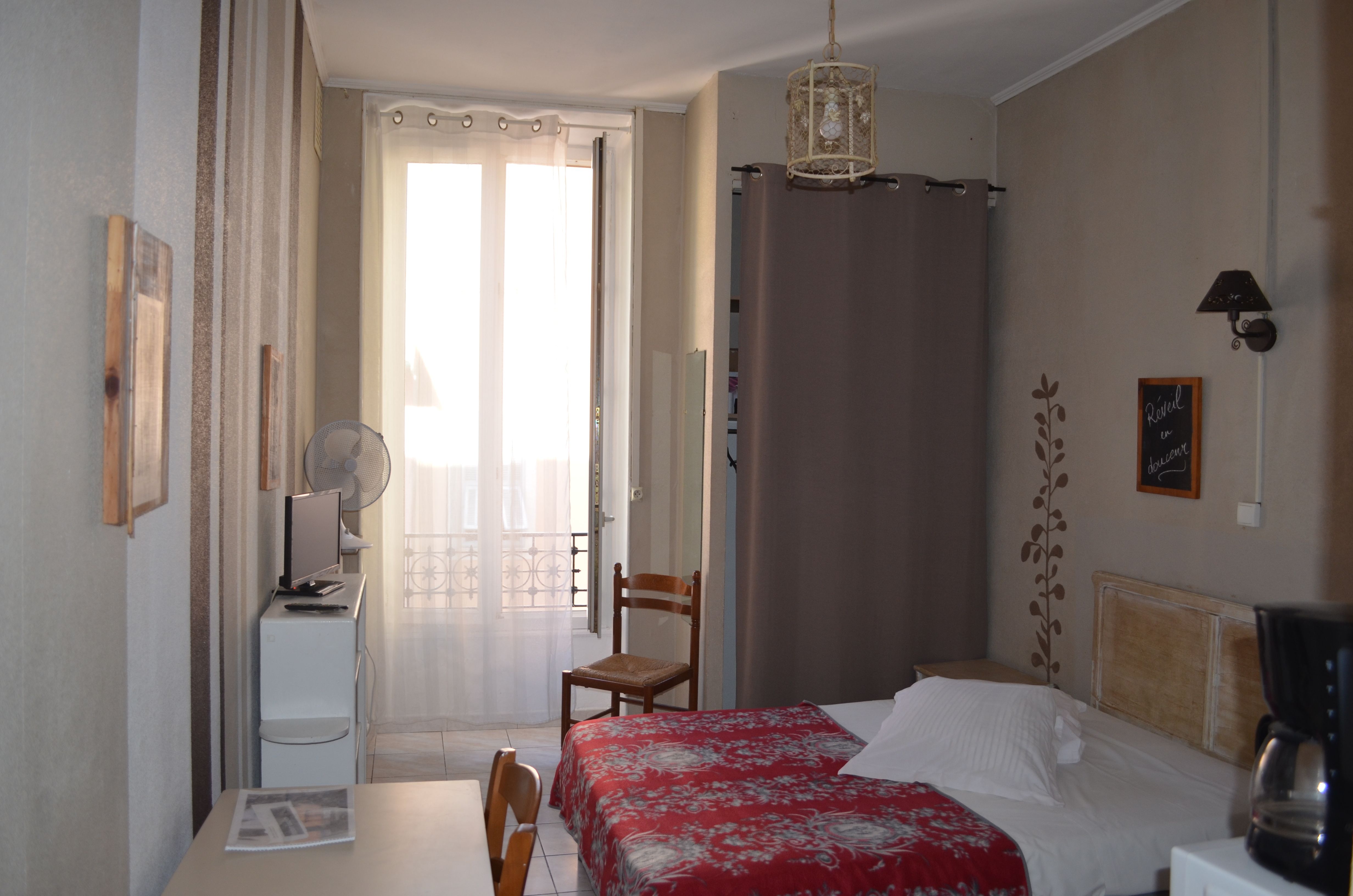 hôtel meublé "Résidence Fricéro" - Hôtels à louer à Nice,  Provence-Alpes-Côte d'Azur, France