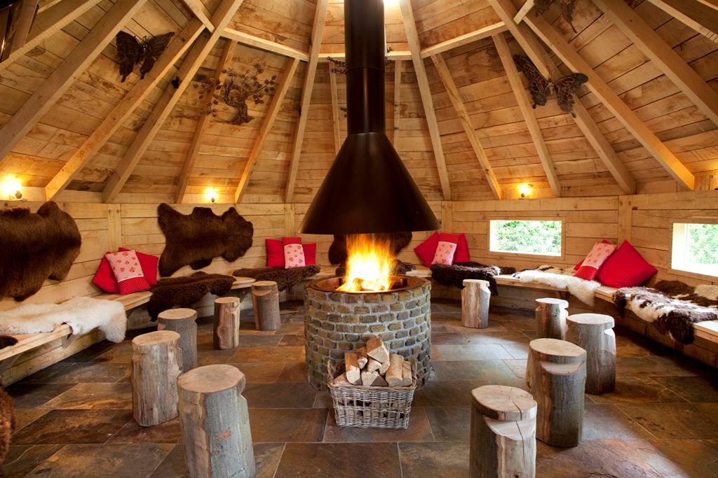 Family farm with hot tub and Finnish kota,14 pers. Houses for Rent in