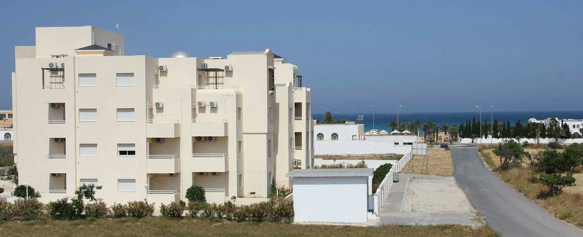 Beautiful apartment by the sea