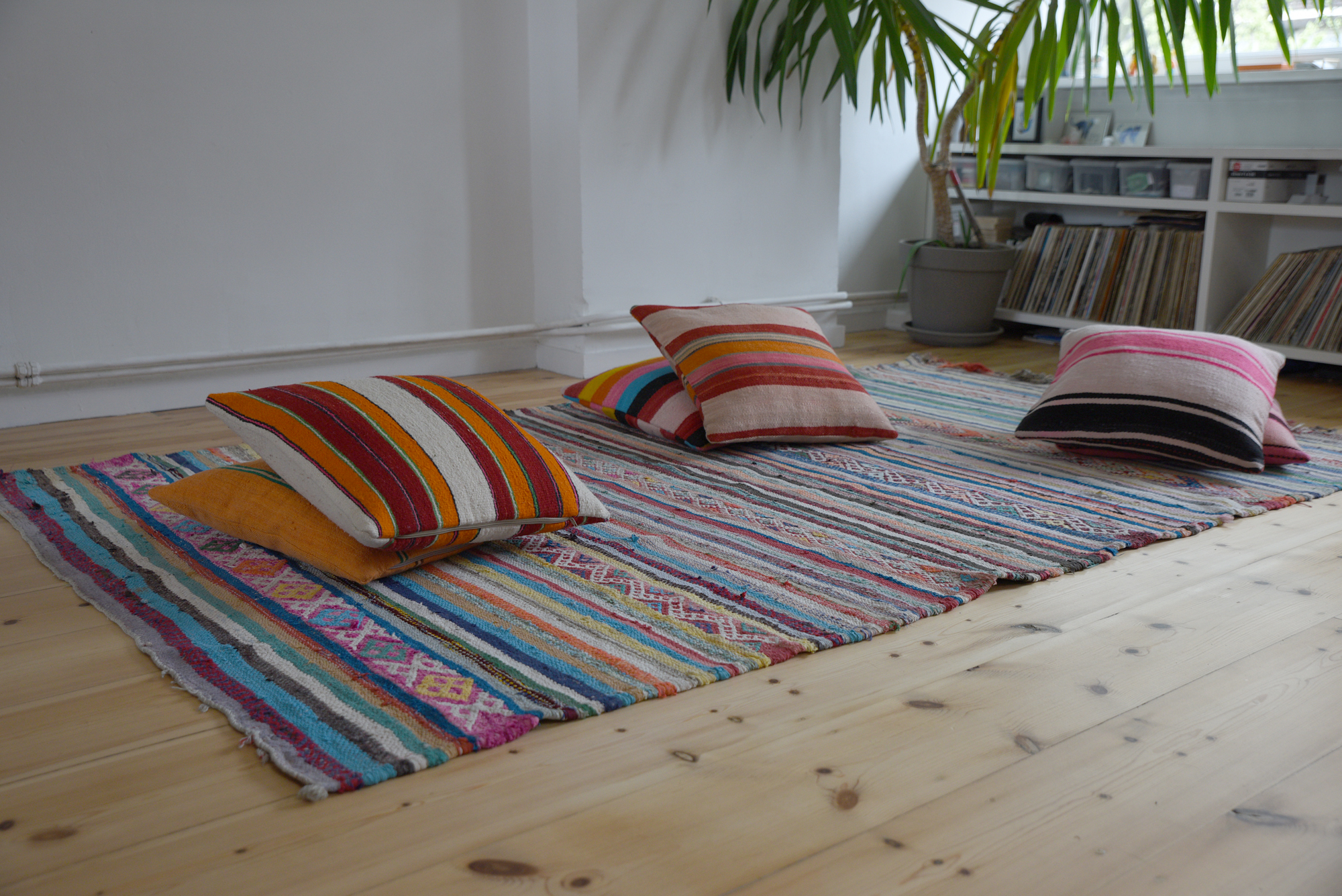 sunny artistic attic with terrace — Amsterdam stay