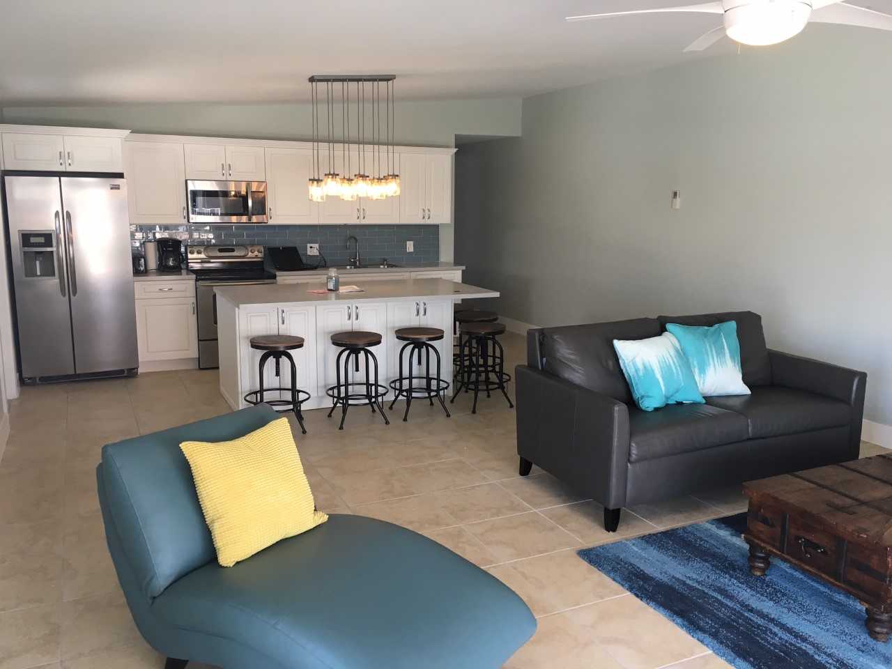 Beautiful open plan remodeled home in Key Colony – Majad üüripinda asukohas  Key Colony Beach, Florida, Ameerika Ühendriigid