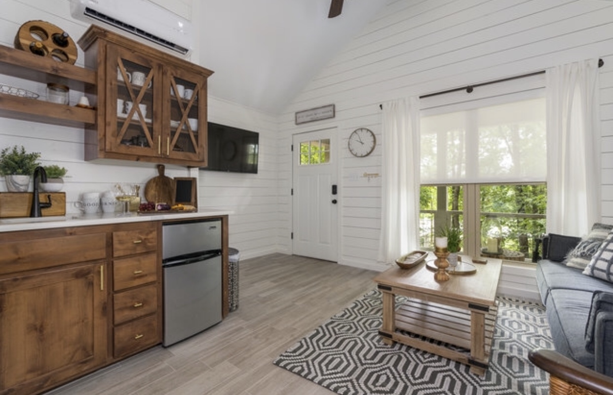 The Cottage at Stone Oak...Our place in the Woods! Cabins for Rent in