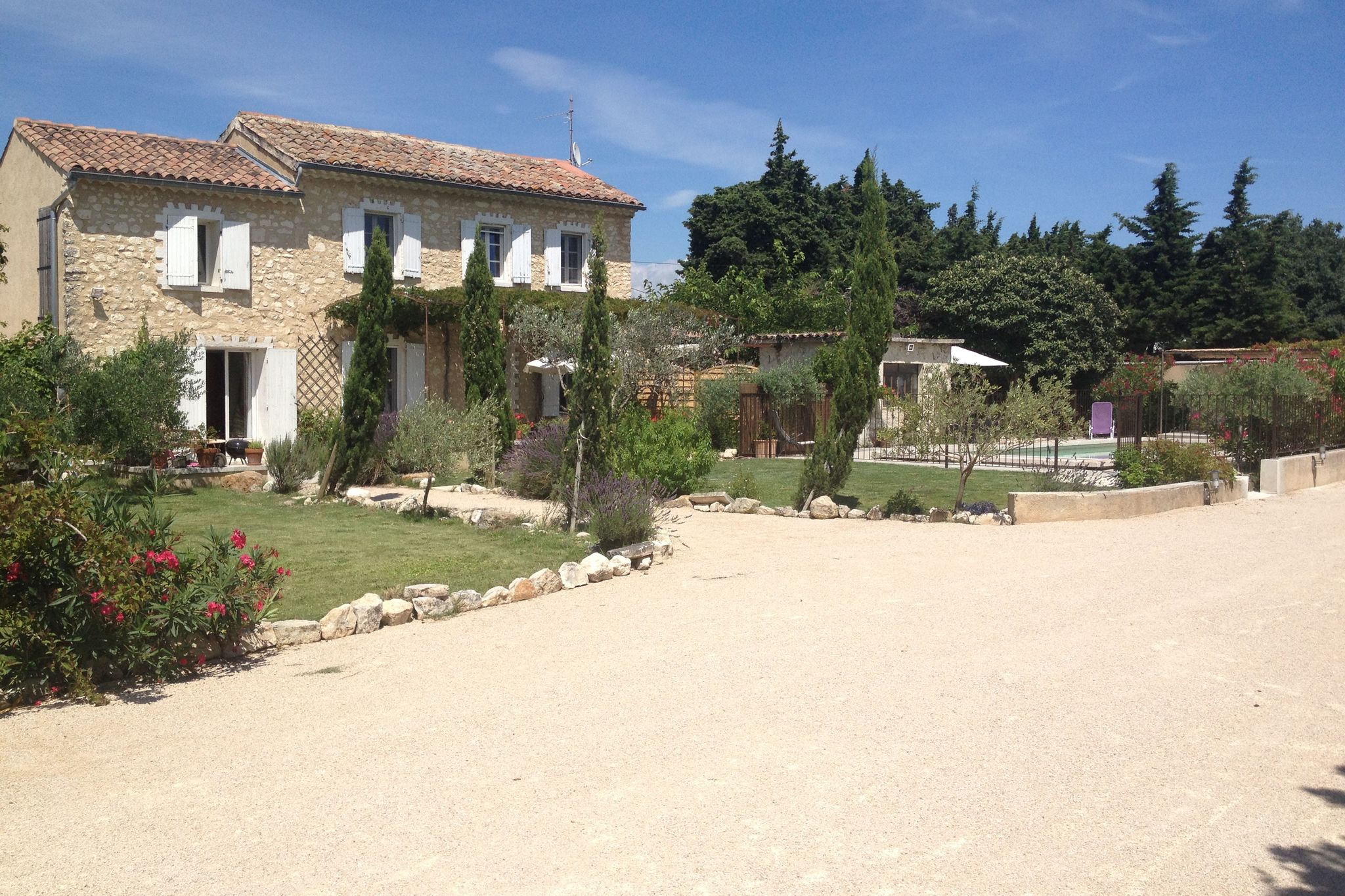 Luxurious Villa in Carpentras with Private Pool Villas for Rent in Carpentras, France