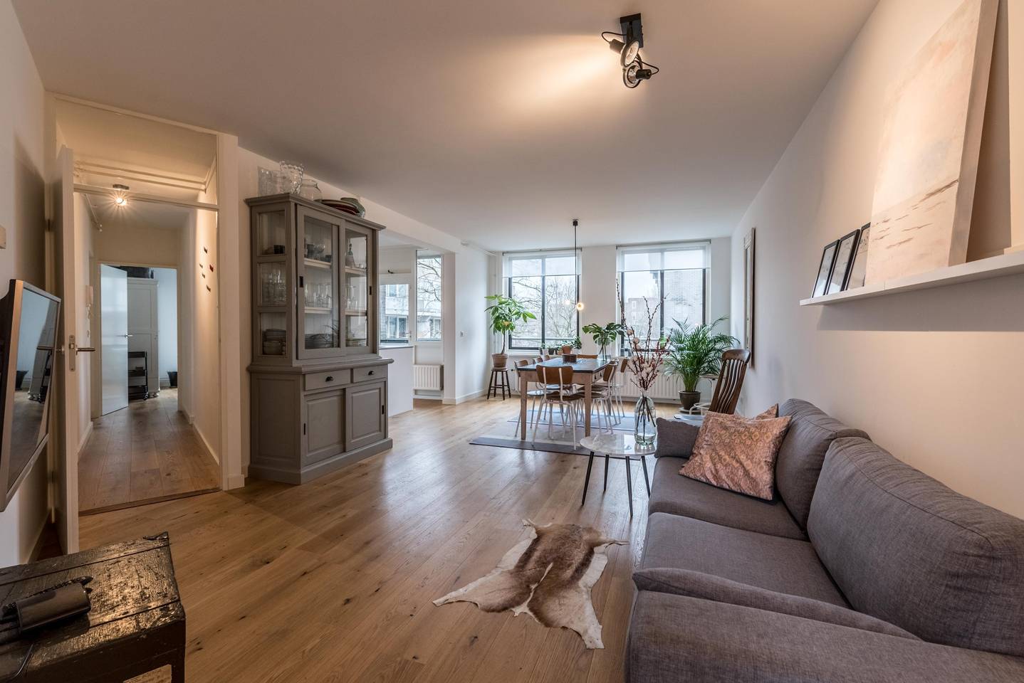 Light & spacious apartment near Jordaan/center — Amsterdam stay
