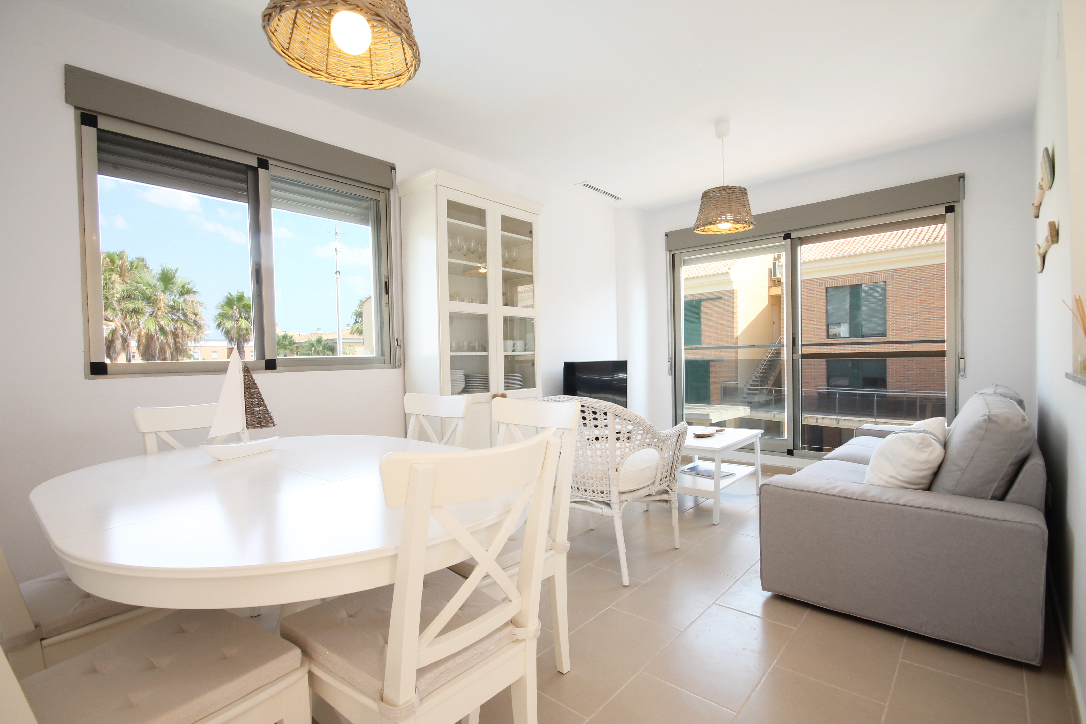 Duplex penthouse with sea views next to the beach