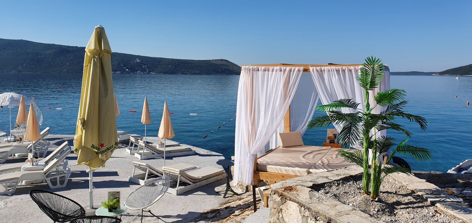 Waterfront 3-bed studio apartment at Savina (No6)
