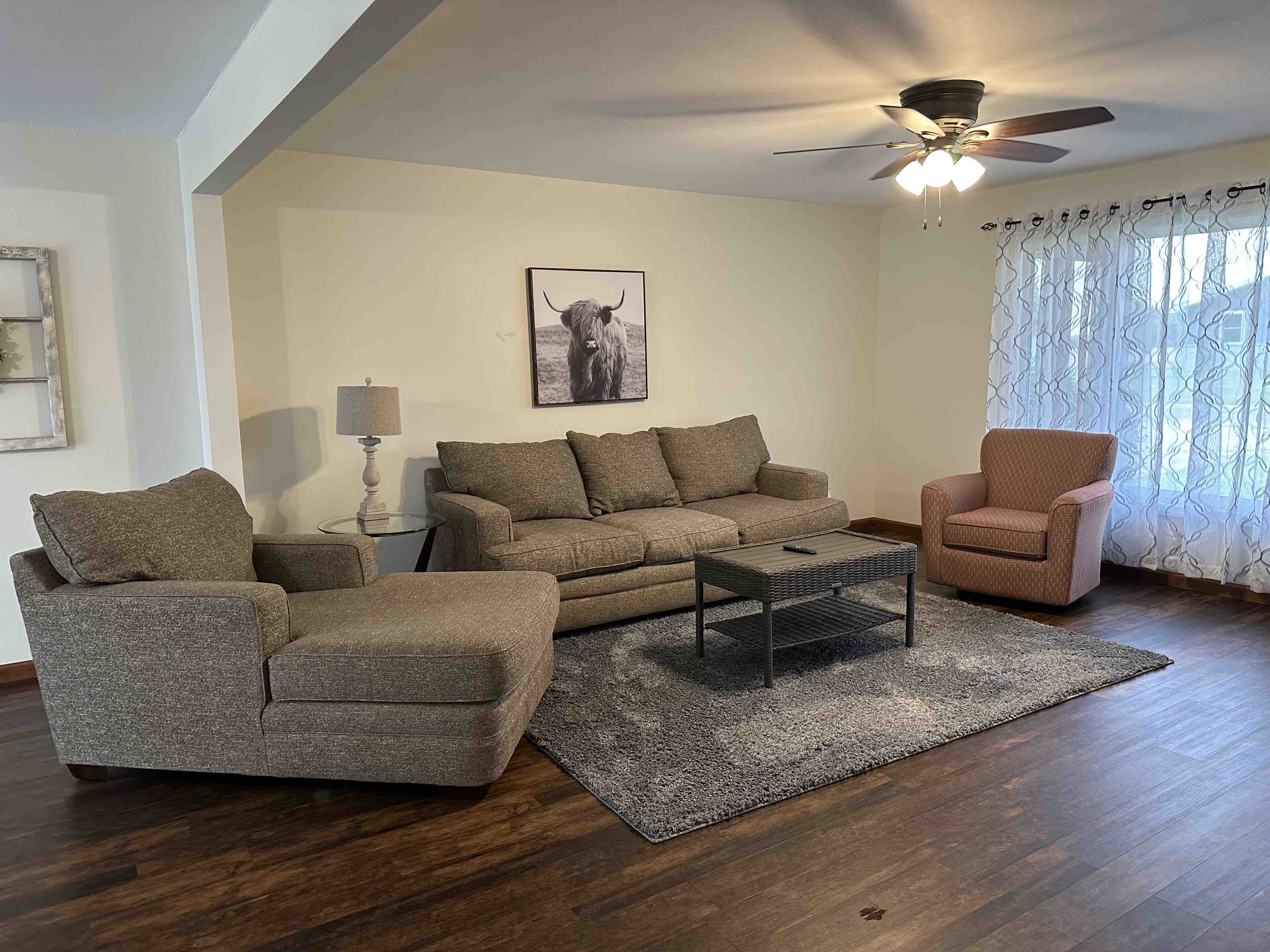 Spacious home-extra quiet and SAFE neighborhood
