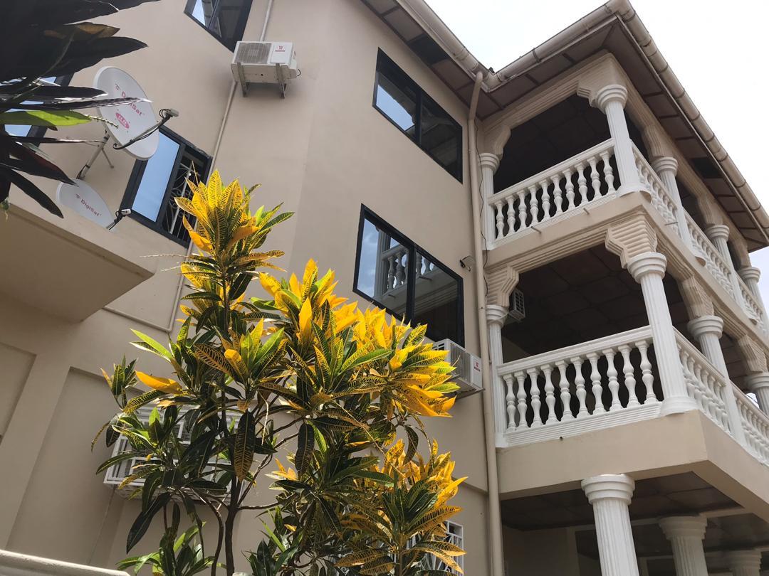 Ishmajoso Lodge - Flat 2 - Room 1