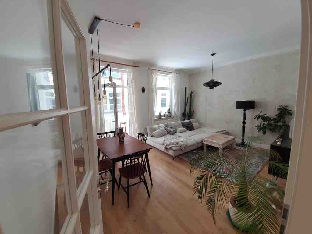 Entire apartment Stuttgart City near Marienplatz
