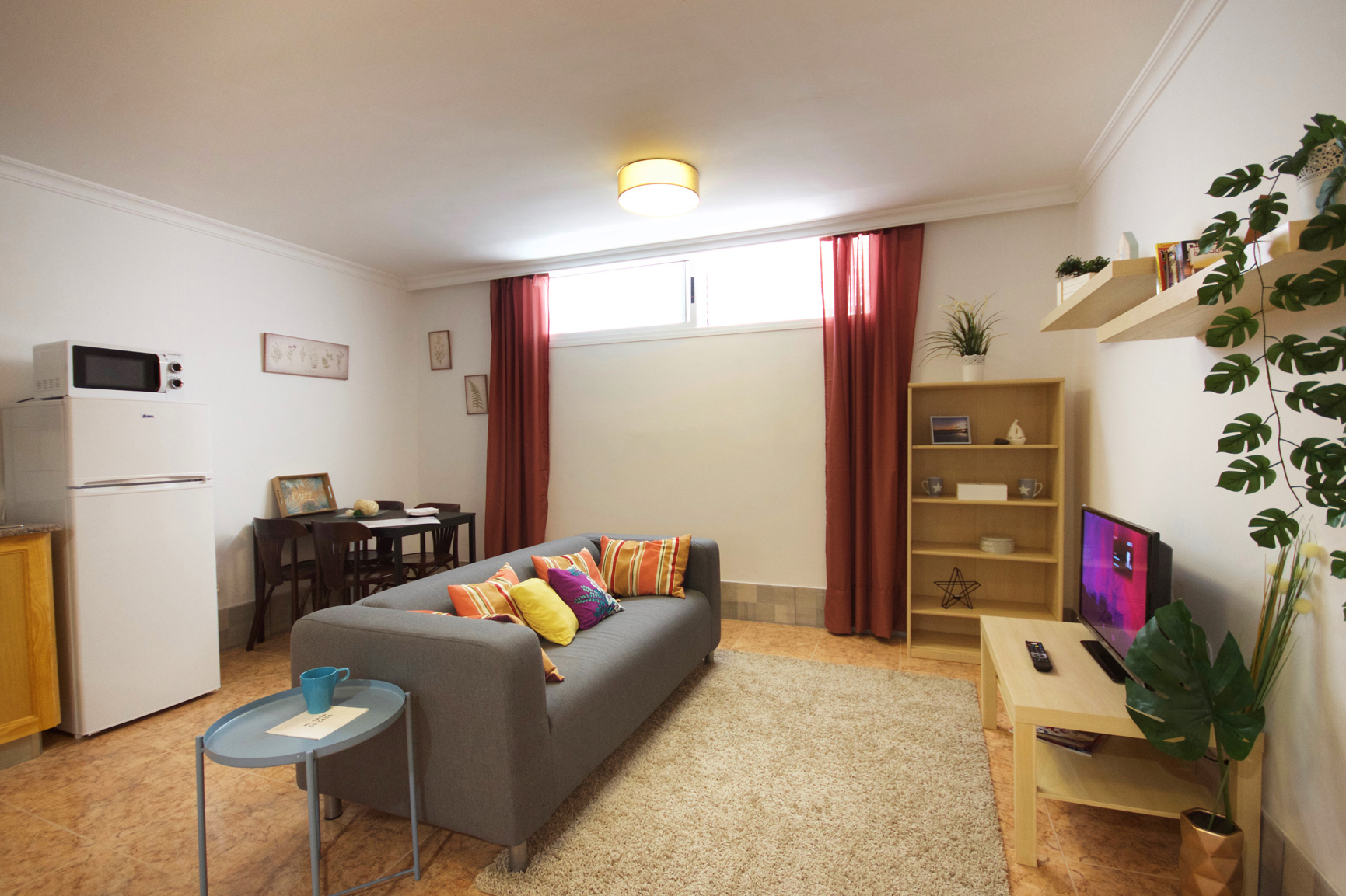 One bedroom apartment semi basement A