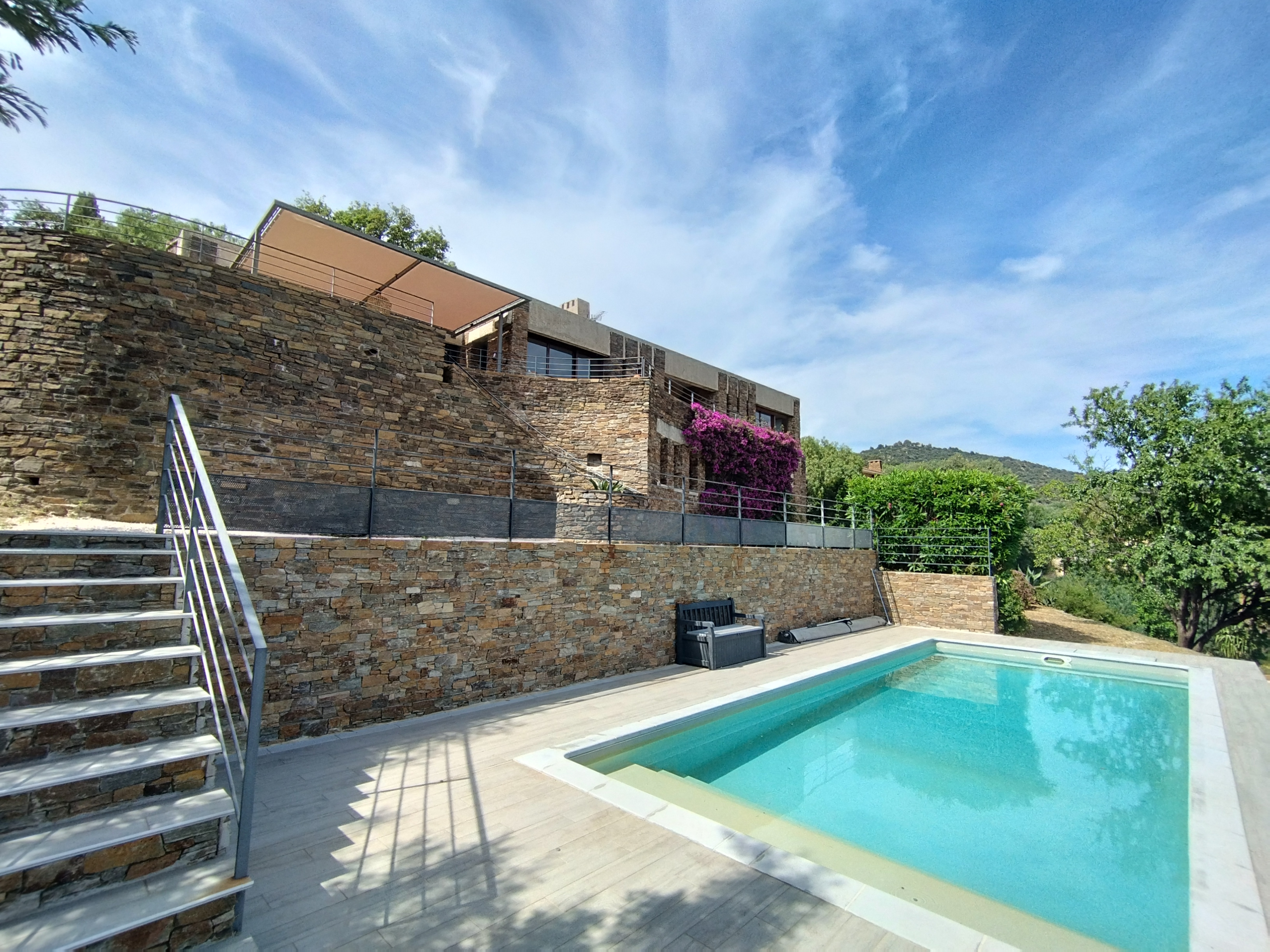 VILLA WITH PANORAMIC SEA VIEW AND POOL