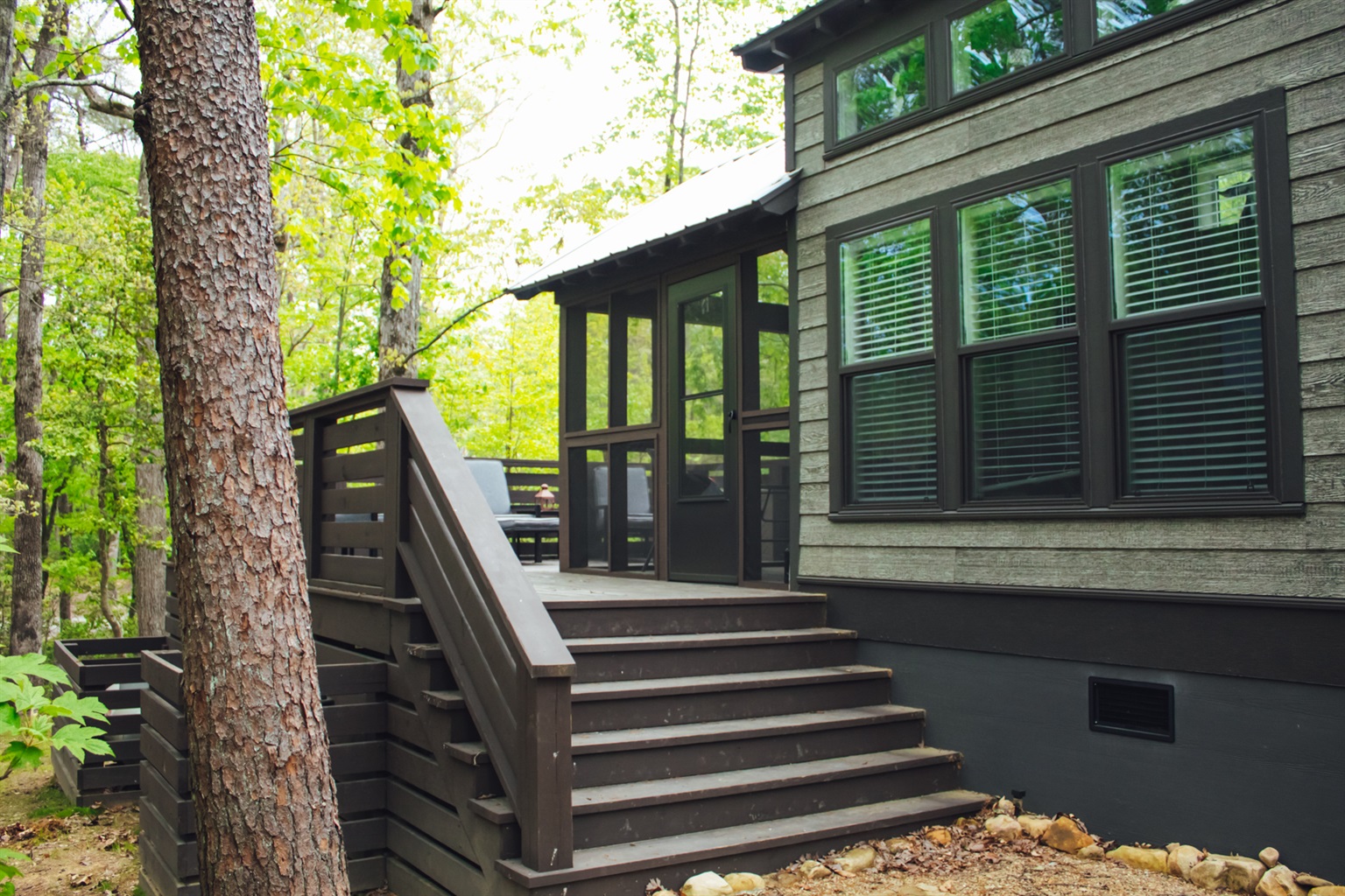 Stargazer at The Retreat at Deer Lick Falls Tiny houses for Rent in