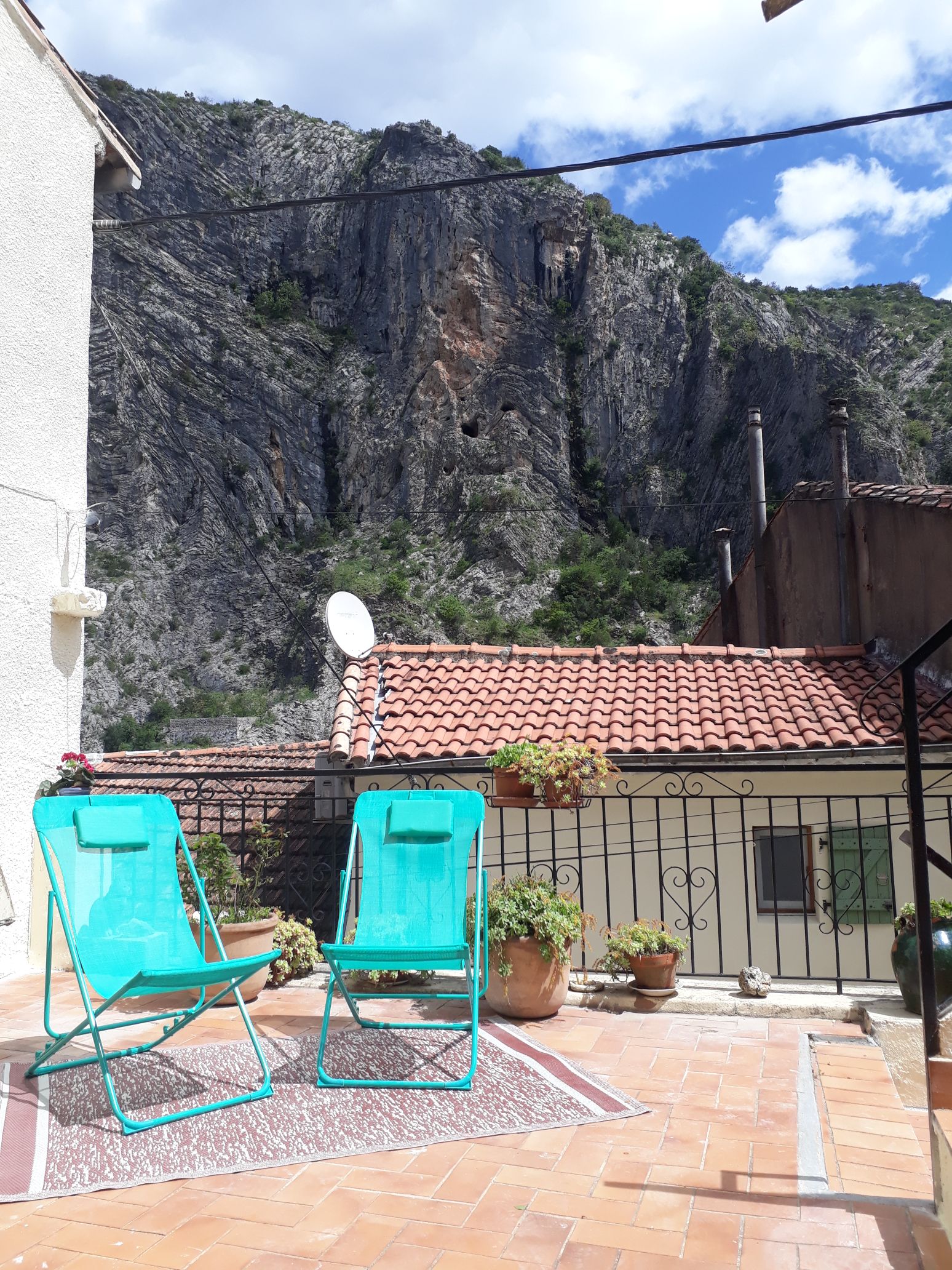 Welcome to Anduze. Terrace with view
