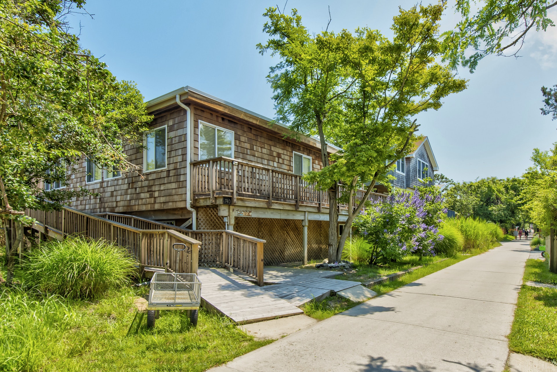 OCEAN BEACH “A Wave From It All” Pet Friendly Houses for Rent in