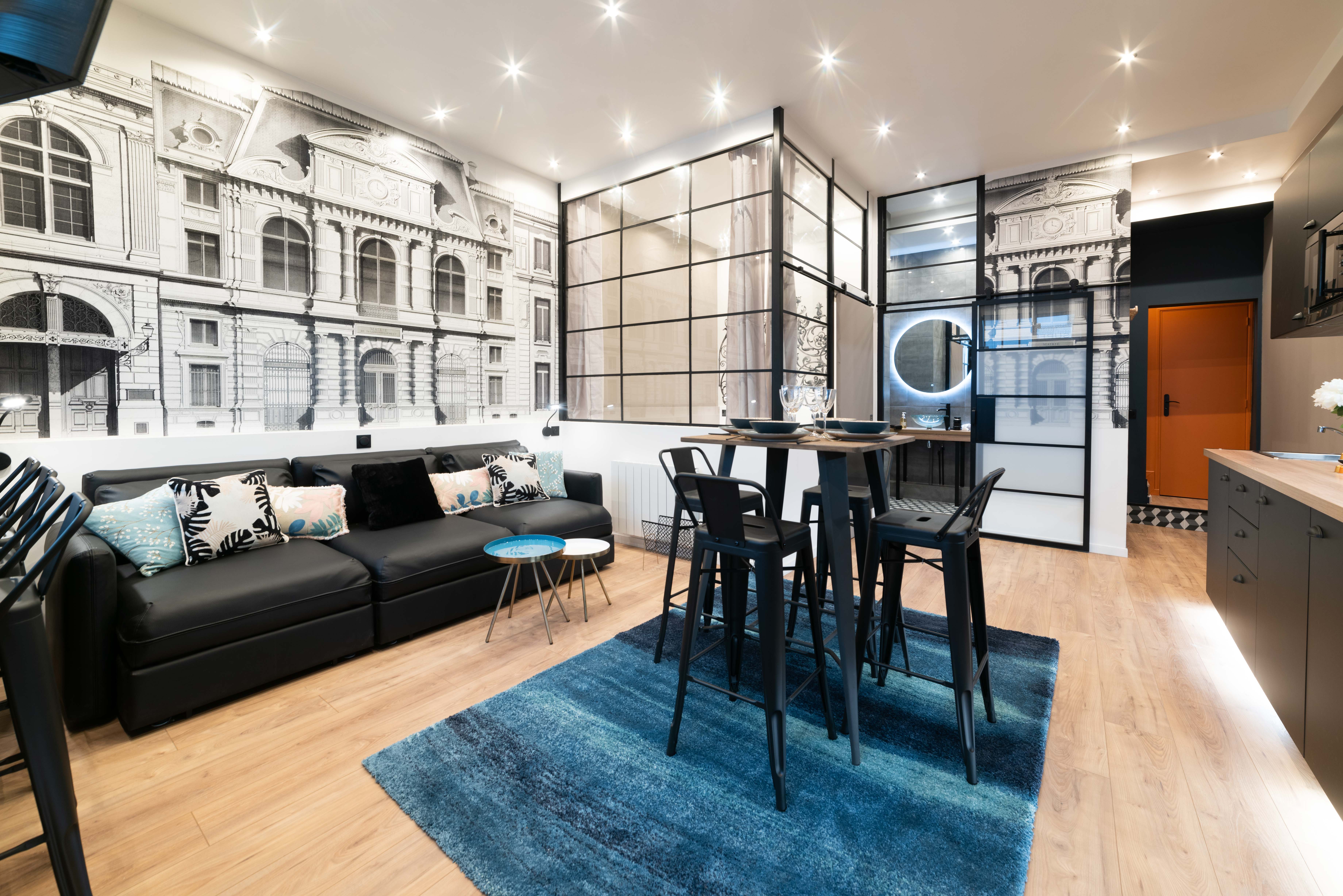 Paris Center /Montorgueil VERY LOVELY FLAT