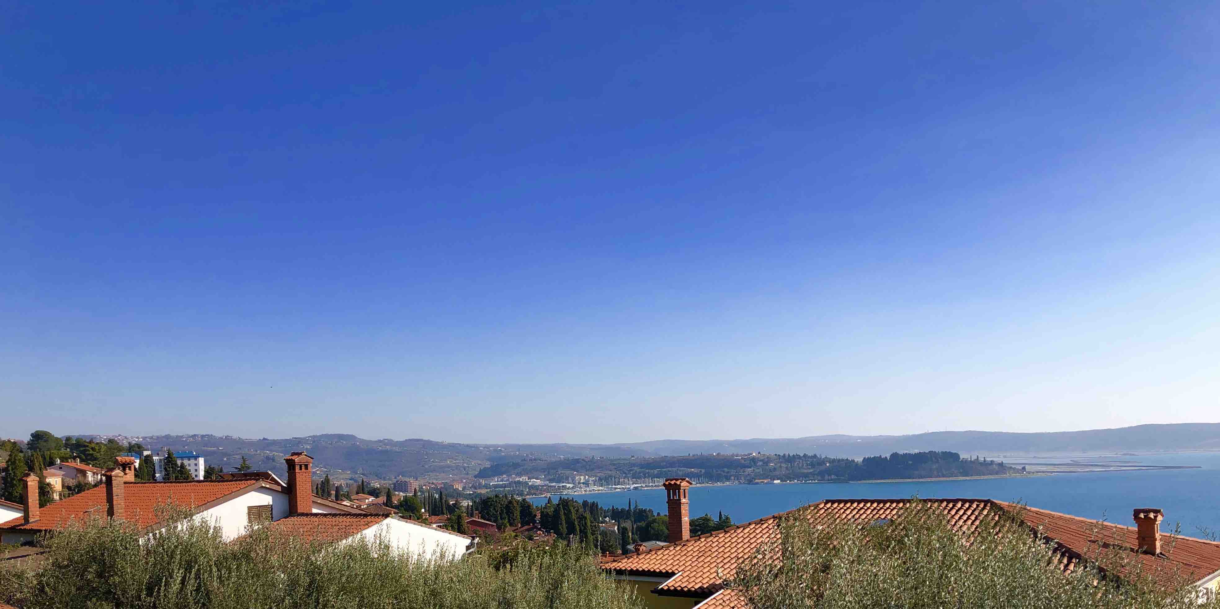 Beautiful Street Apartment / SEA VIEW 2