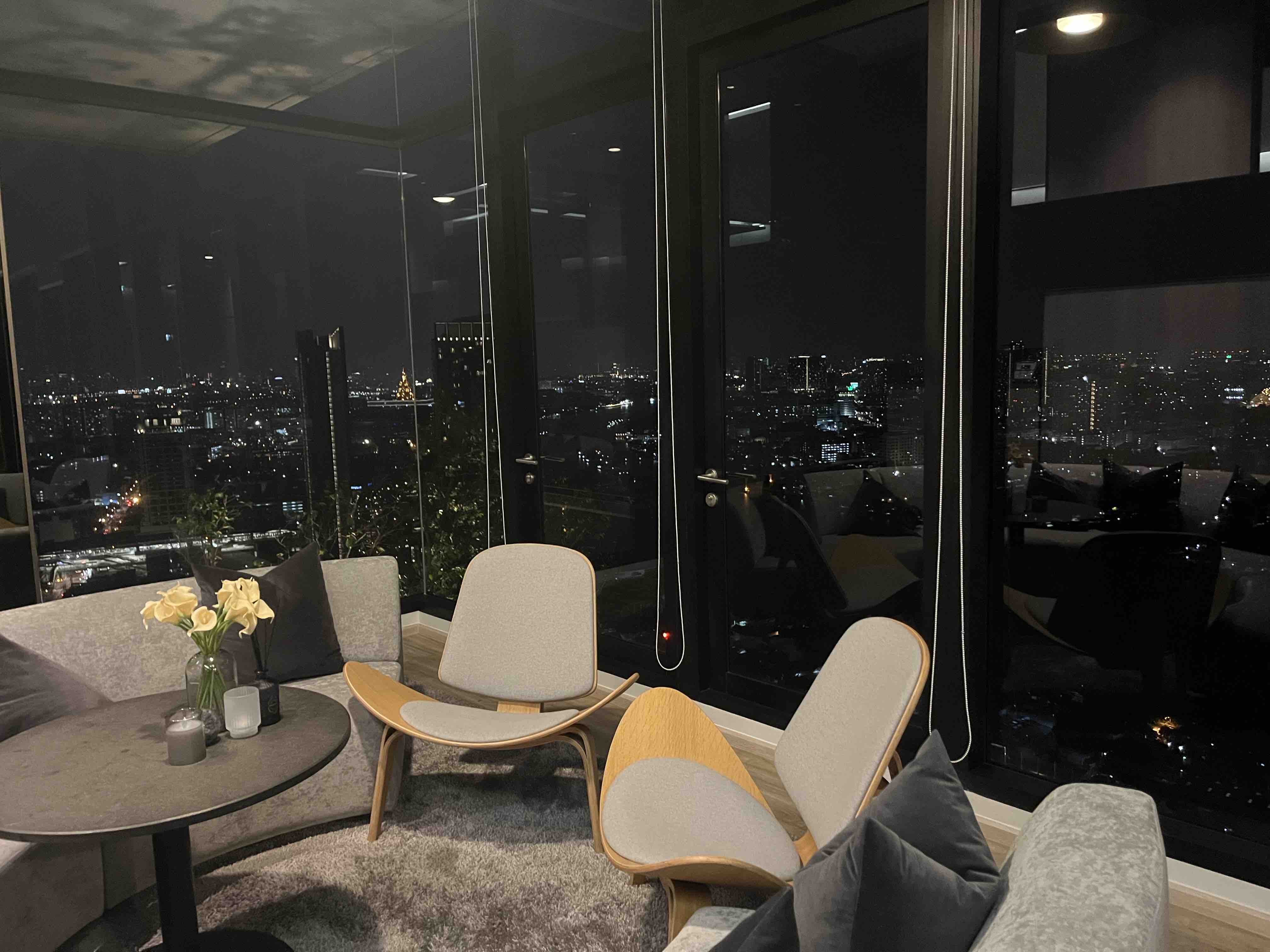 Near Bangpho MRT | best for remote working