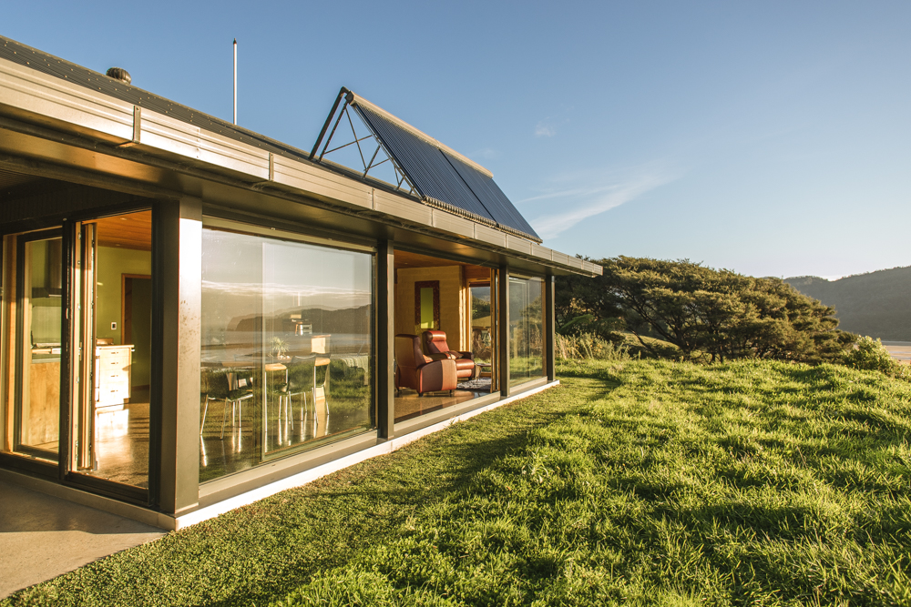 Little Greenie, Ecohouse, Golden Bay Houses for Rent in Wainui Bay