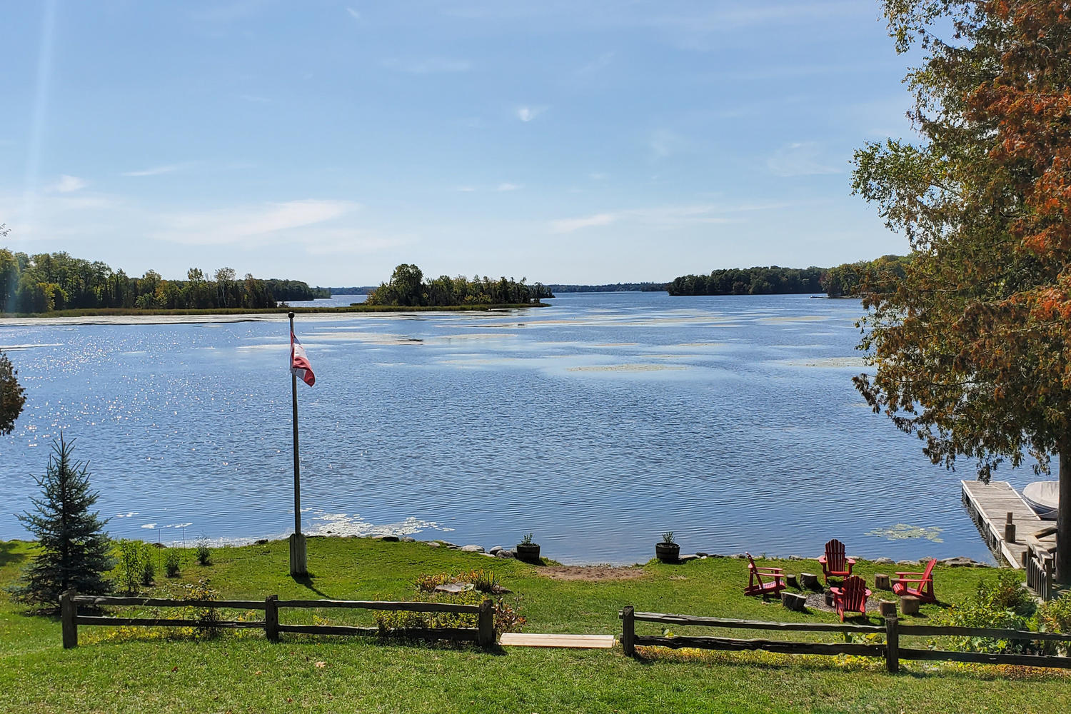 Stunning Year Round Lakehouse on Buckhorn Lake Cottages for Rent in