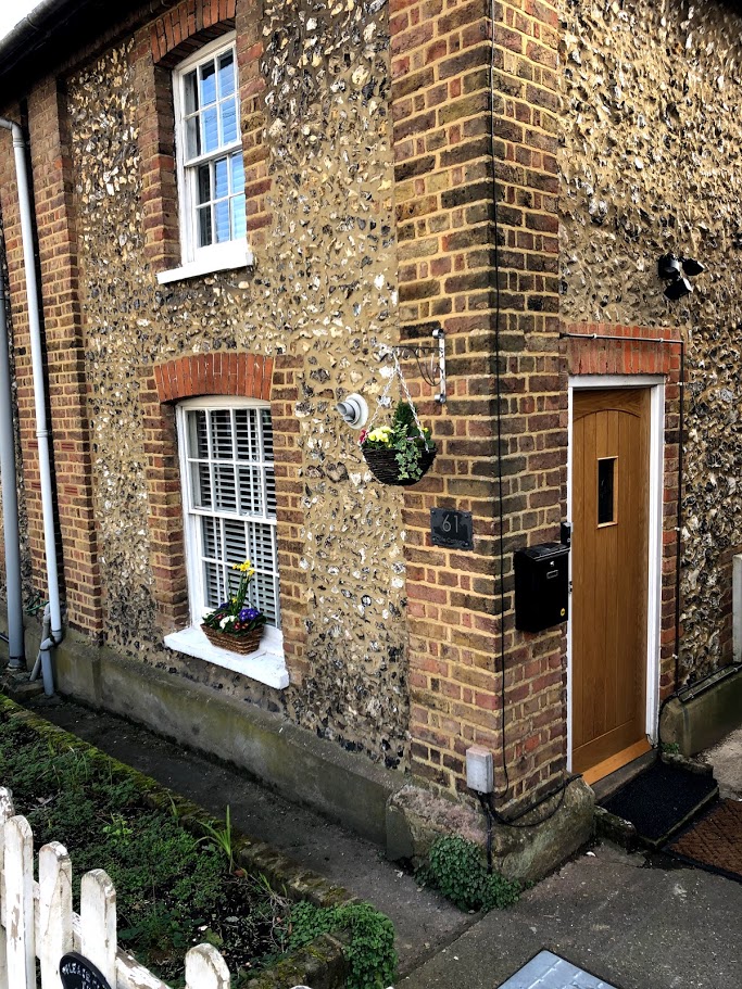 Cute Cottage, Flint stone cottage Hemel Hempstead Cottages for Rent