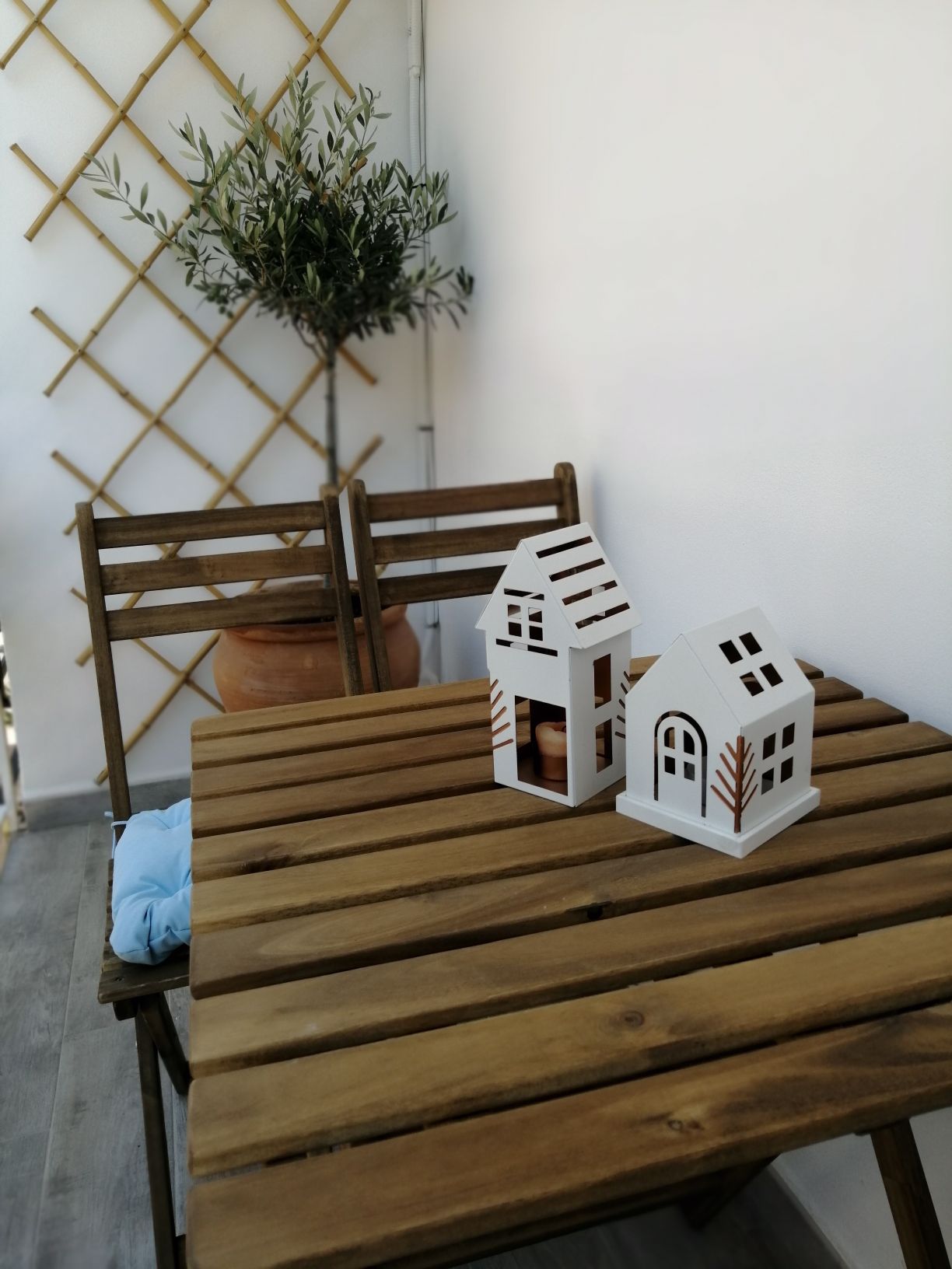 MAGNOLIOS downtown apartment 100 meters from the beach with WIFI
