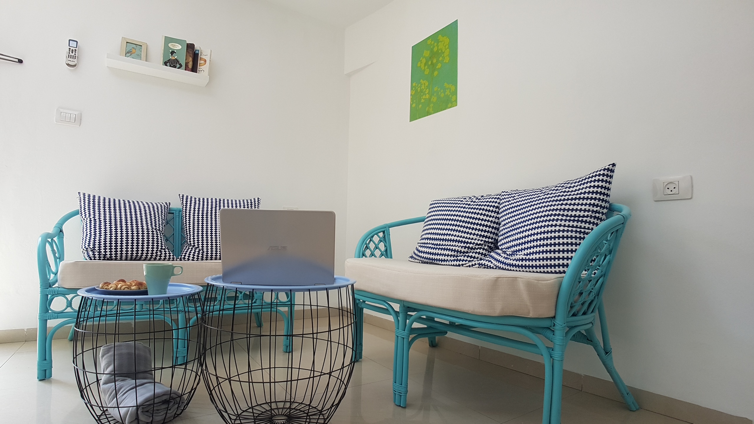 3 Apartments together+ parking