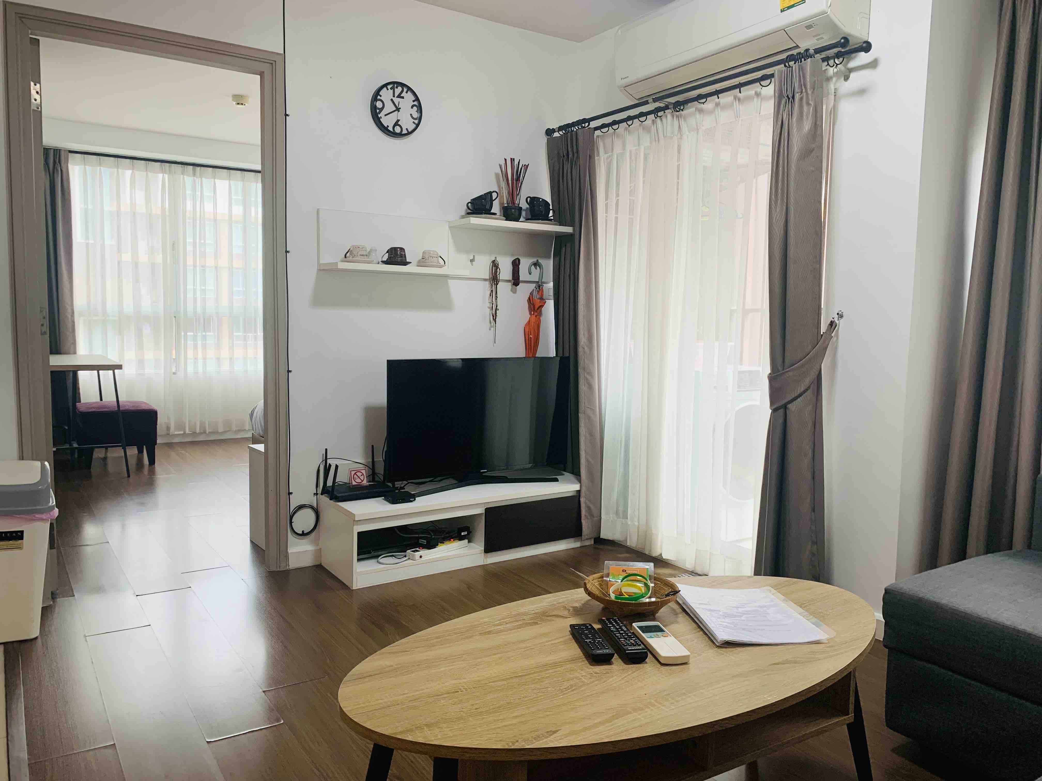 Lovely 2 Bedrooms Condo on the 6th Floor (137)